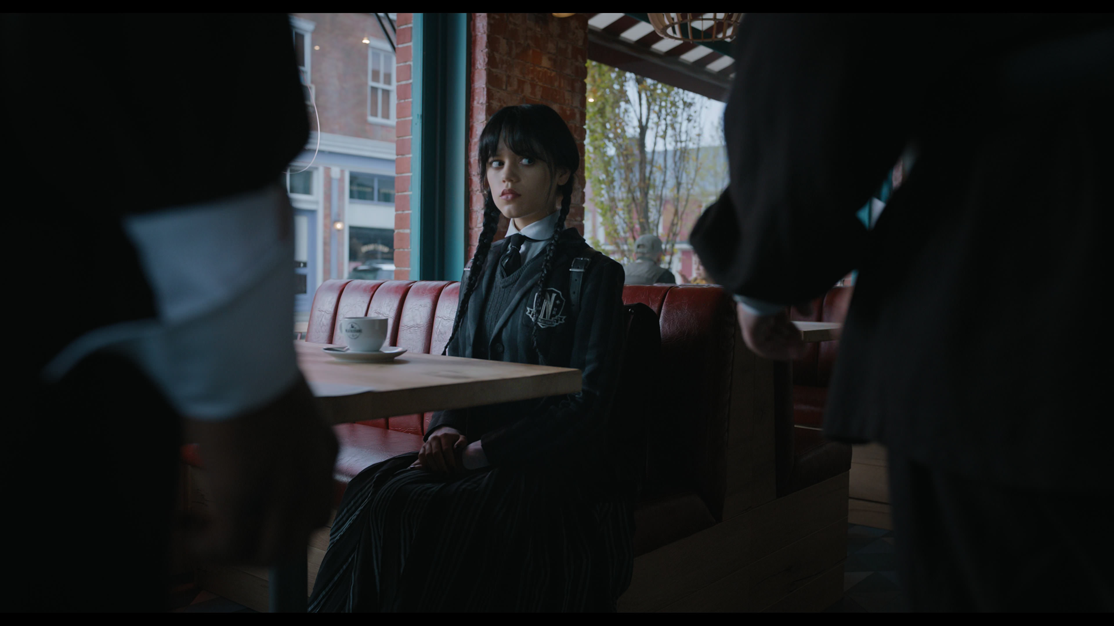 Wednesday S01E01 “Wednesday’s Child Is Full of Woe” screencap 5433