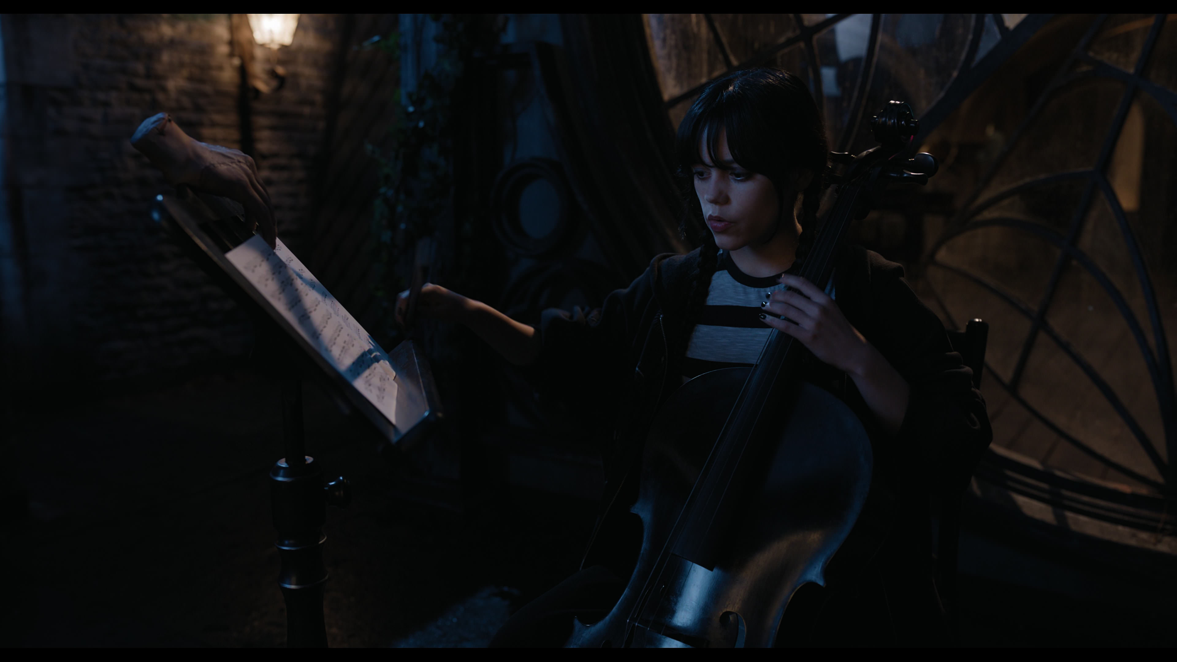 Wednesday S01E01 “Wednesday’s Child Is Full of Woe” movie still 6250