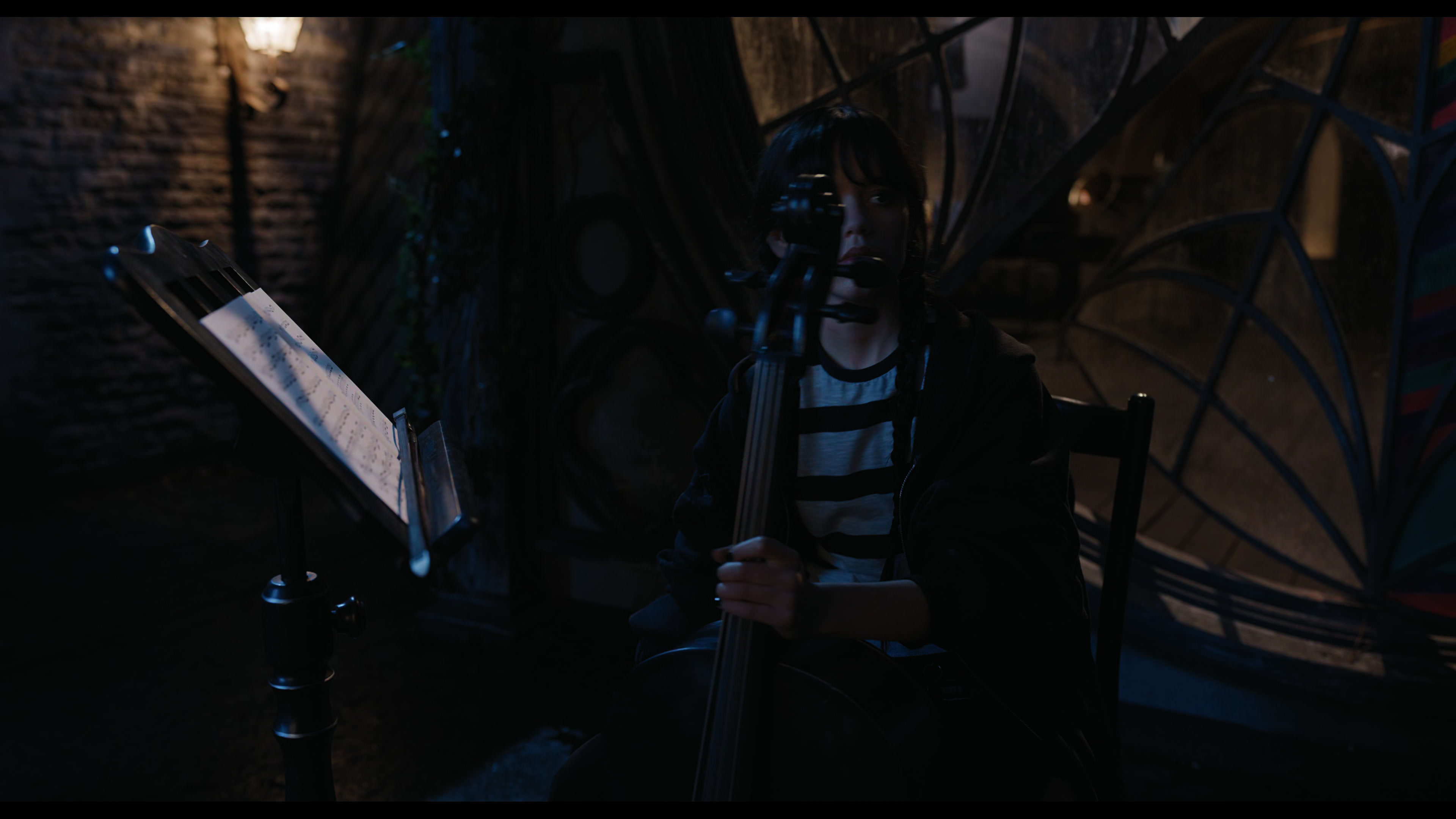 Wednesday S01E01 “Wednesday’s Child Is Full of Woe” screencap 6312