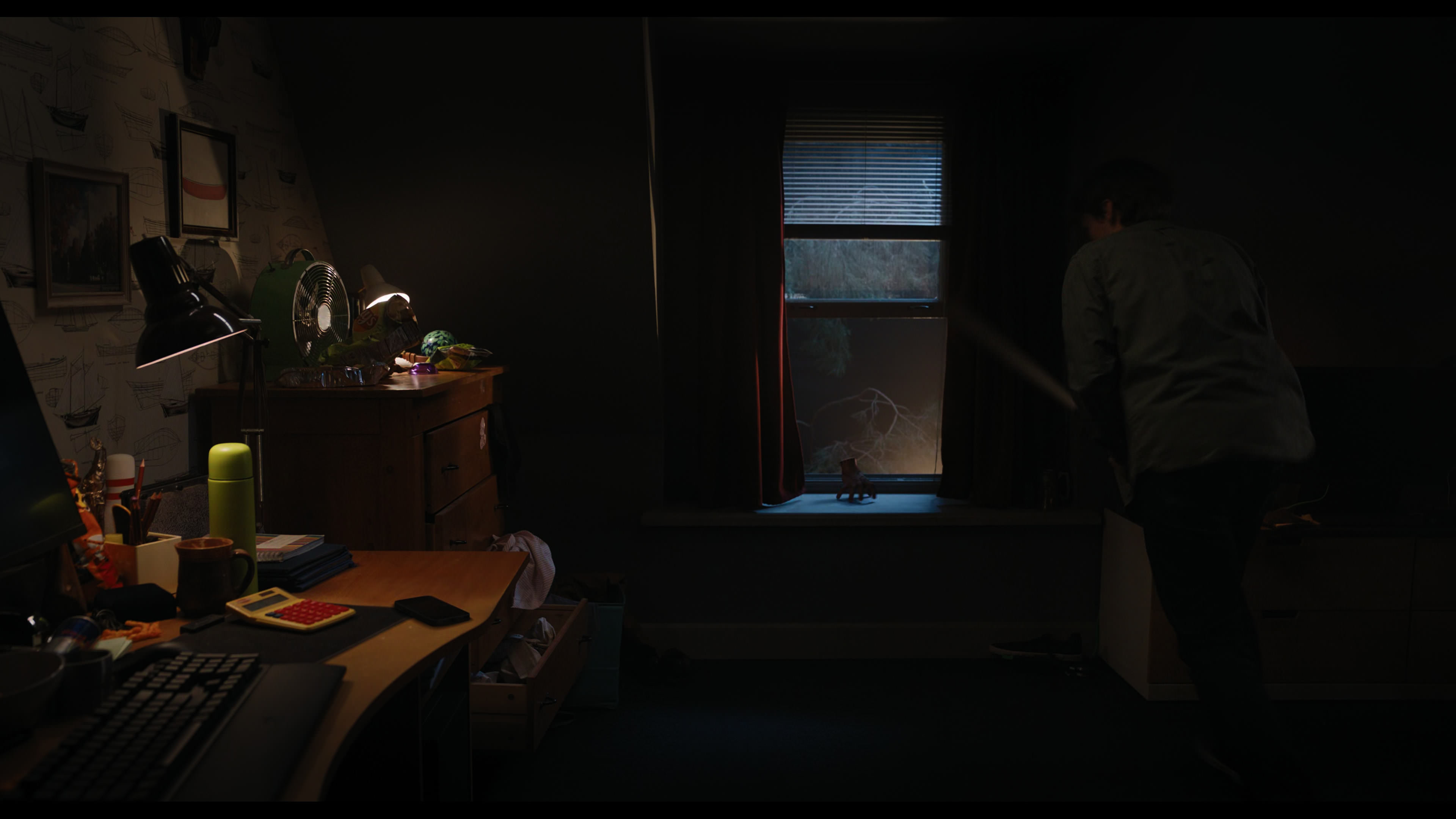 Wednesday S01E01 “Wednesday’s Child Is Full of Woe” HD screenshot 6734