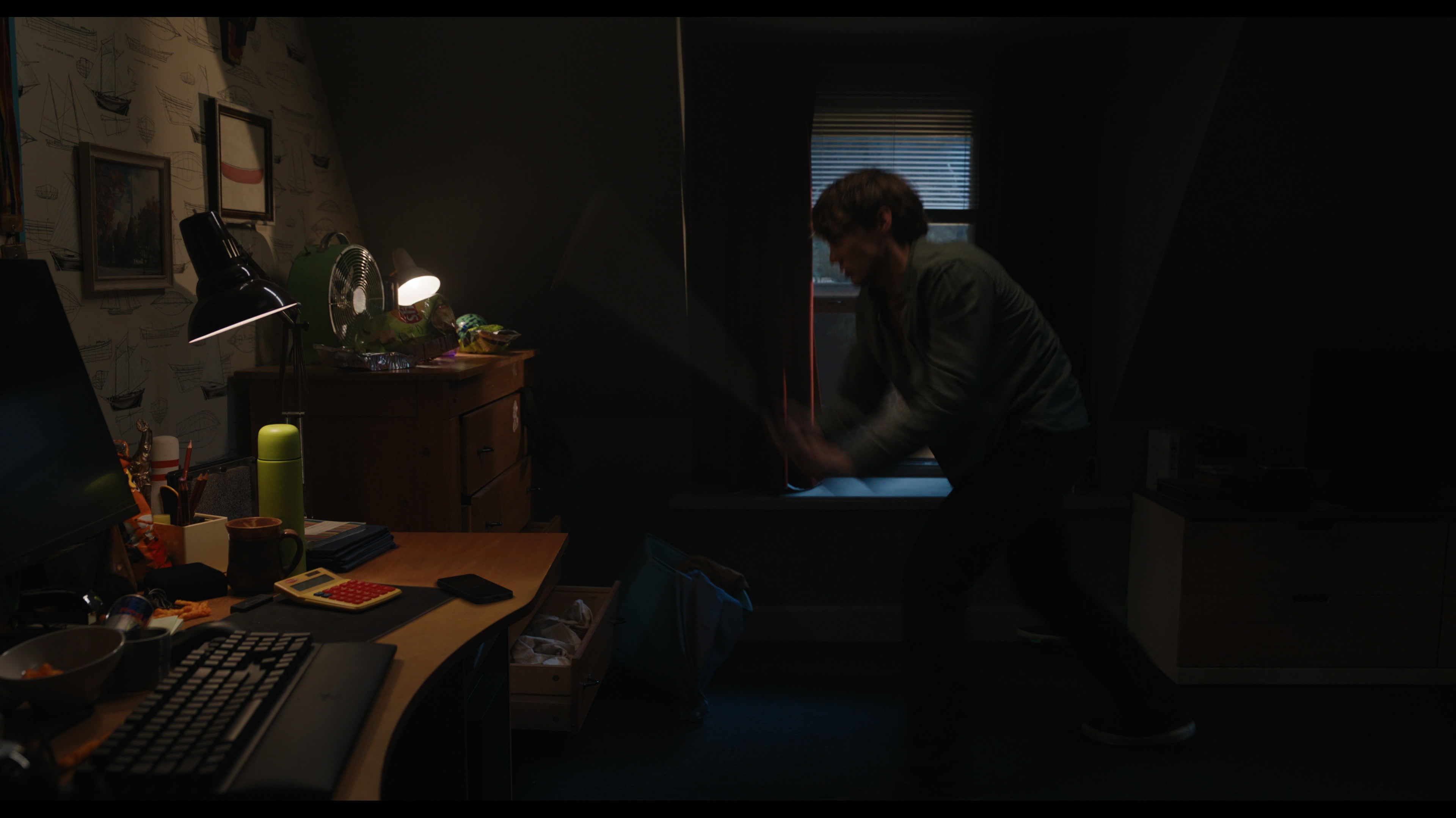 Wednesday S01E01 “Wednesday’s Child Is Full of Woe” HD screenshot 6743