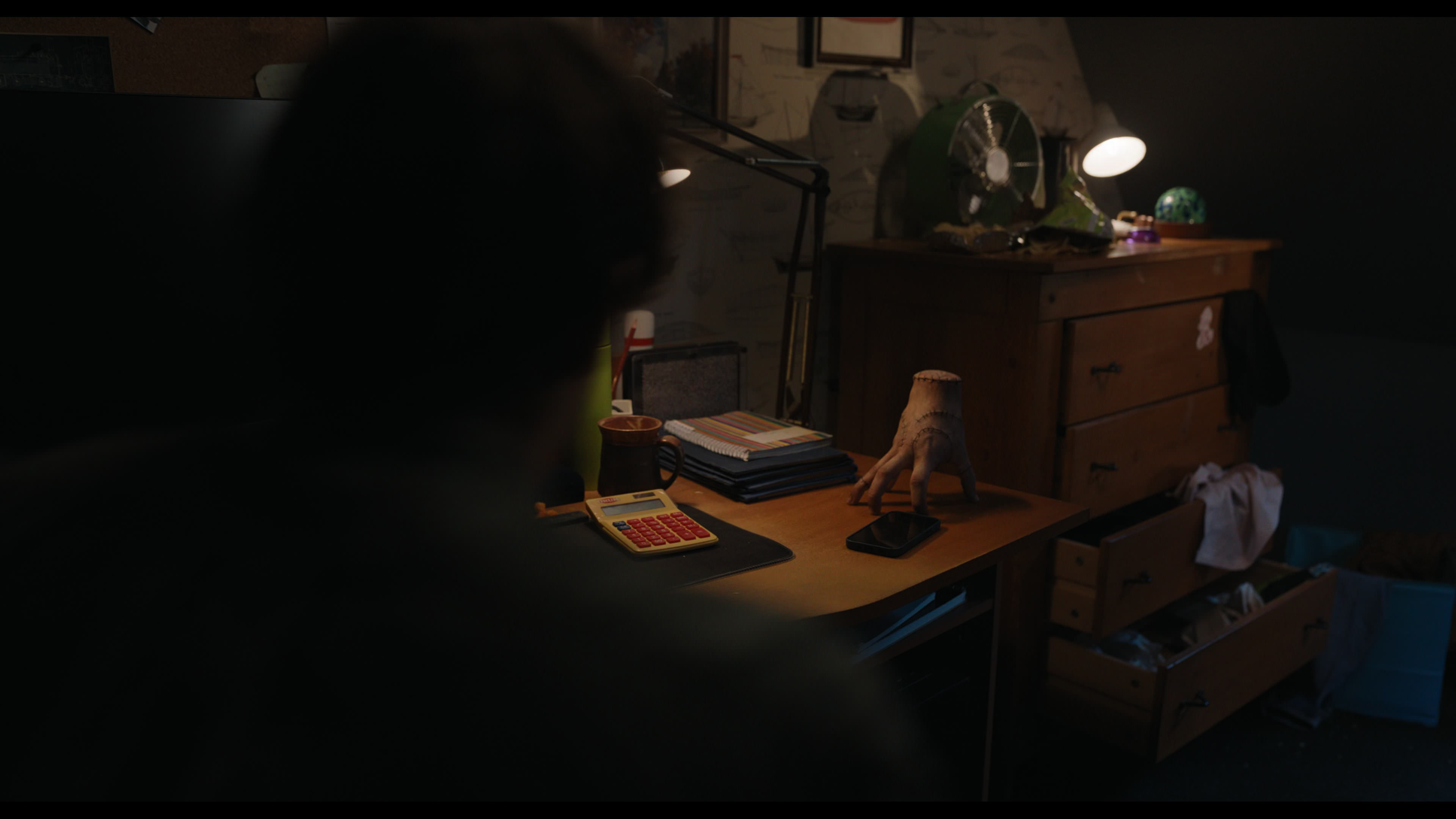 Wednesday S01E01 “Wednesday’s Child Is Full of Woe” HD screenshot 6770
