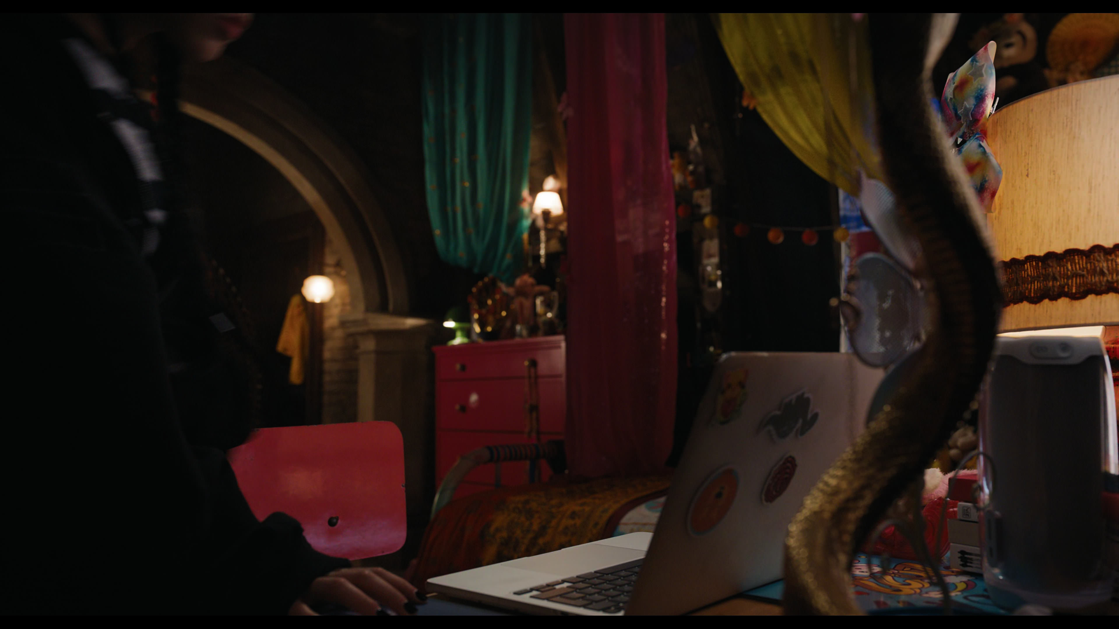 Wednesday S01E01 “Wednesday’s Child Is Full of Woe” movie still 6805
