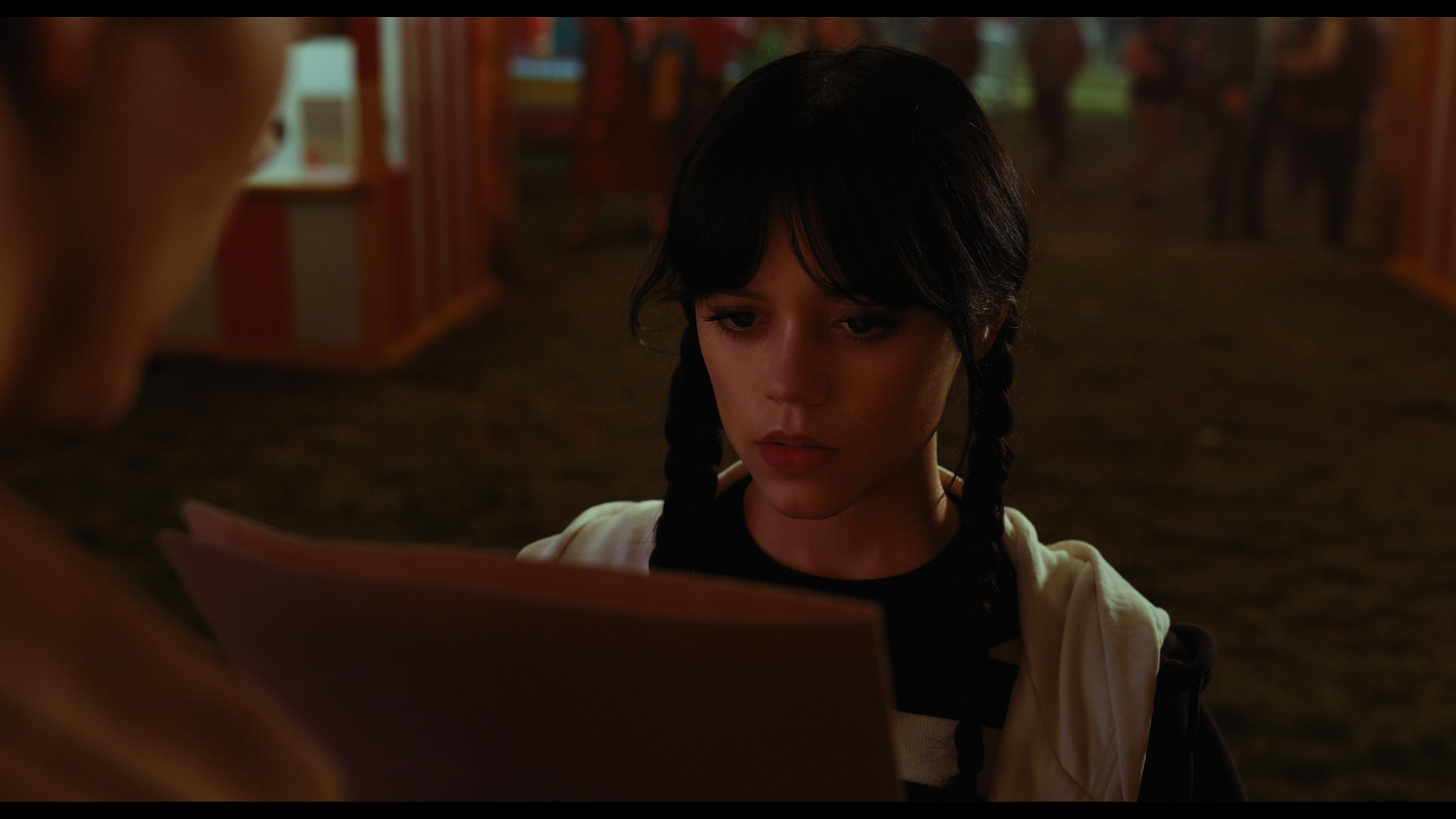 Wednesday S01E01 “Wednesday’s Child Is Full of Woe” screencap 7305