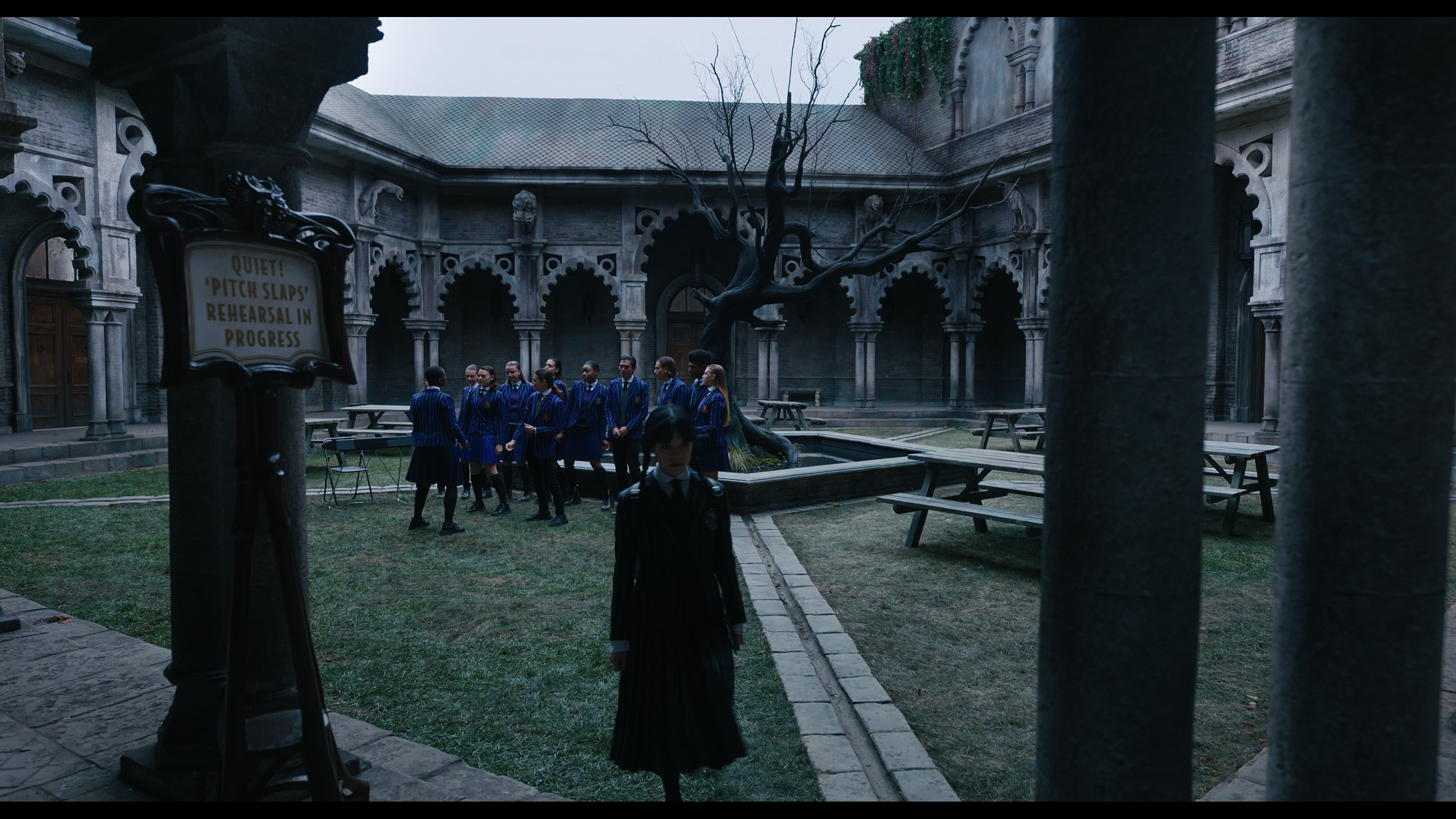 Wednesday S01E02 “Woe Is the Loneliest Number” screencap 1521