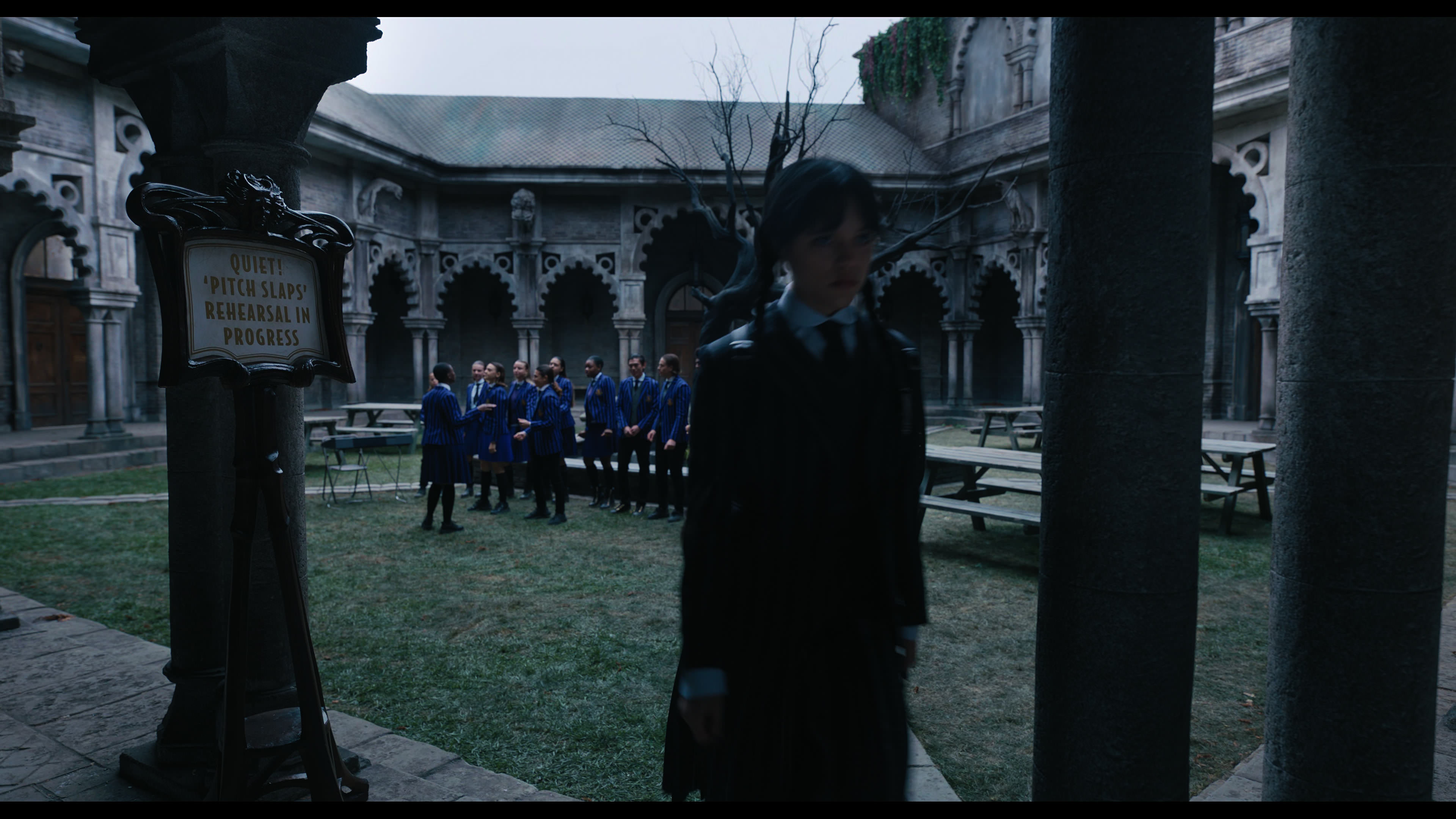 Wednesday S01E02 “Woe Is the Loneliest Number” screencap 1524