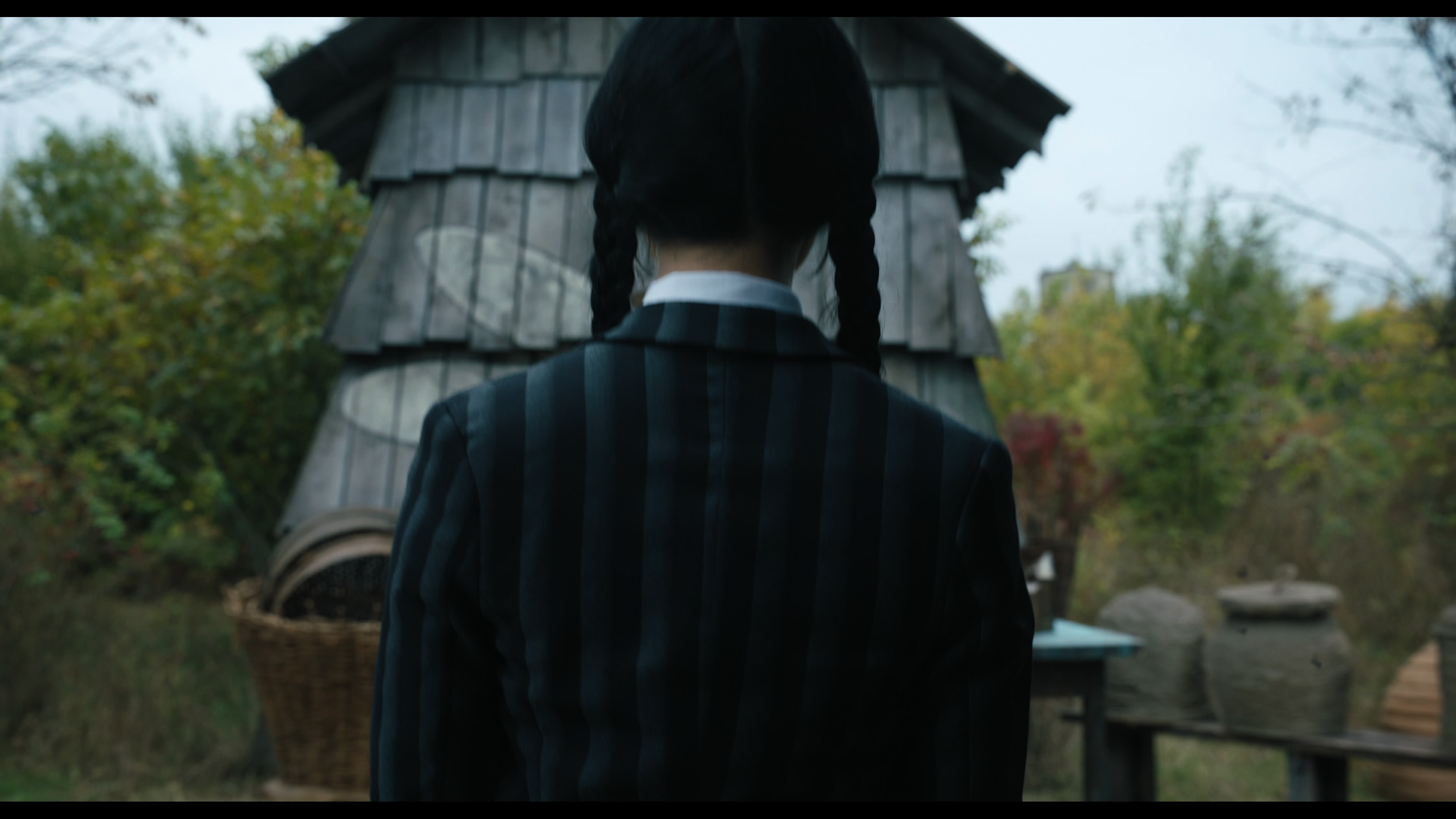 Wednesday S01E02 “Woe Is the Loneliest Number” HD screenshot 1820