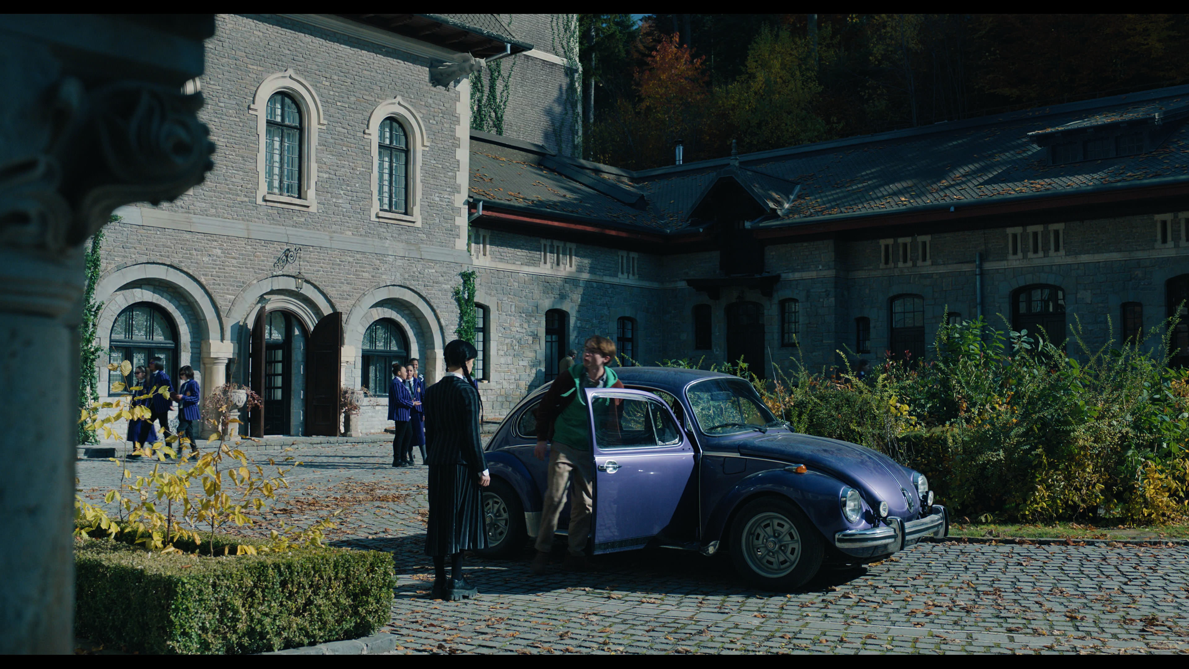 Wednesday S01E02 “Woe Is the Loneliest Number” screencap 1971