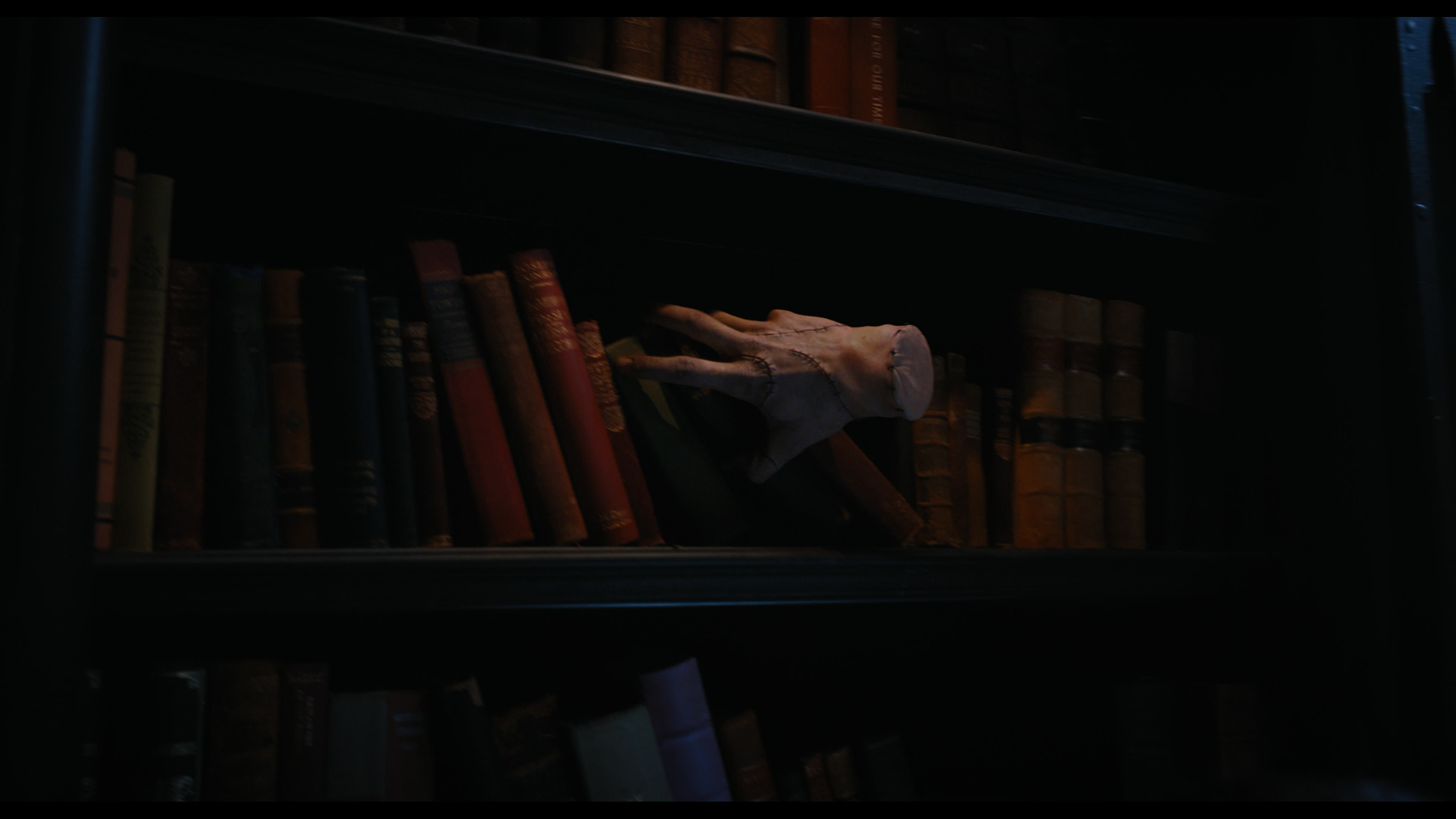Wednesday S01E02 “Woe Is the Loneliest Number” HD screenshot 3725