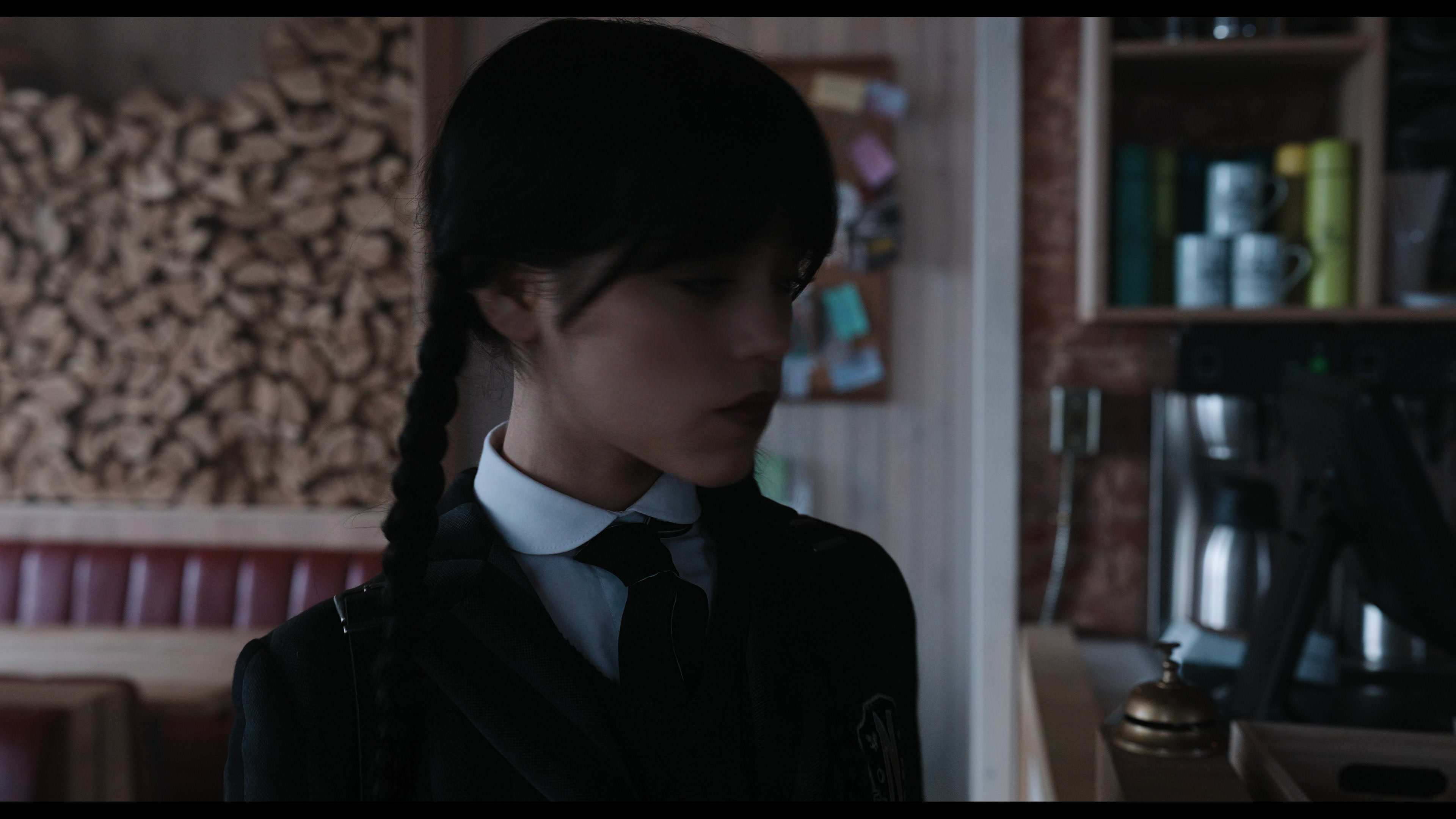 Wednesday S01E03 “Friend or Woe” screencap 3204