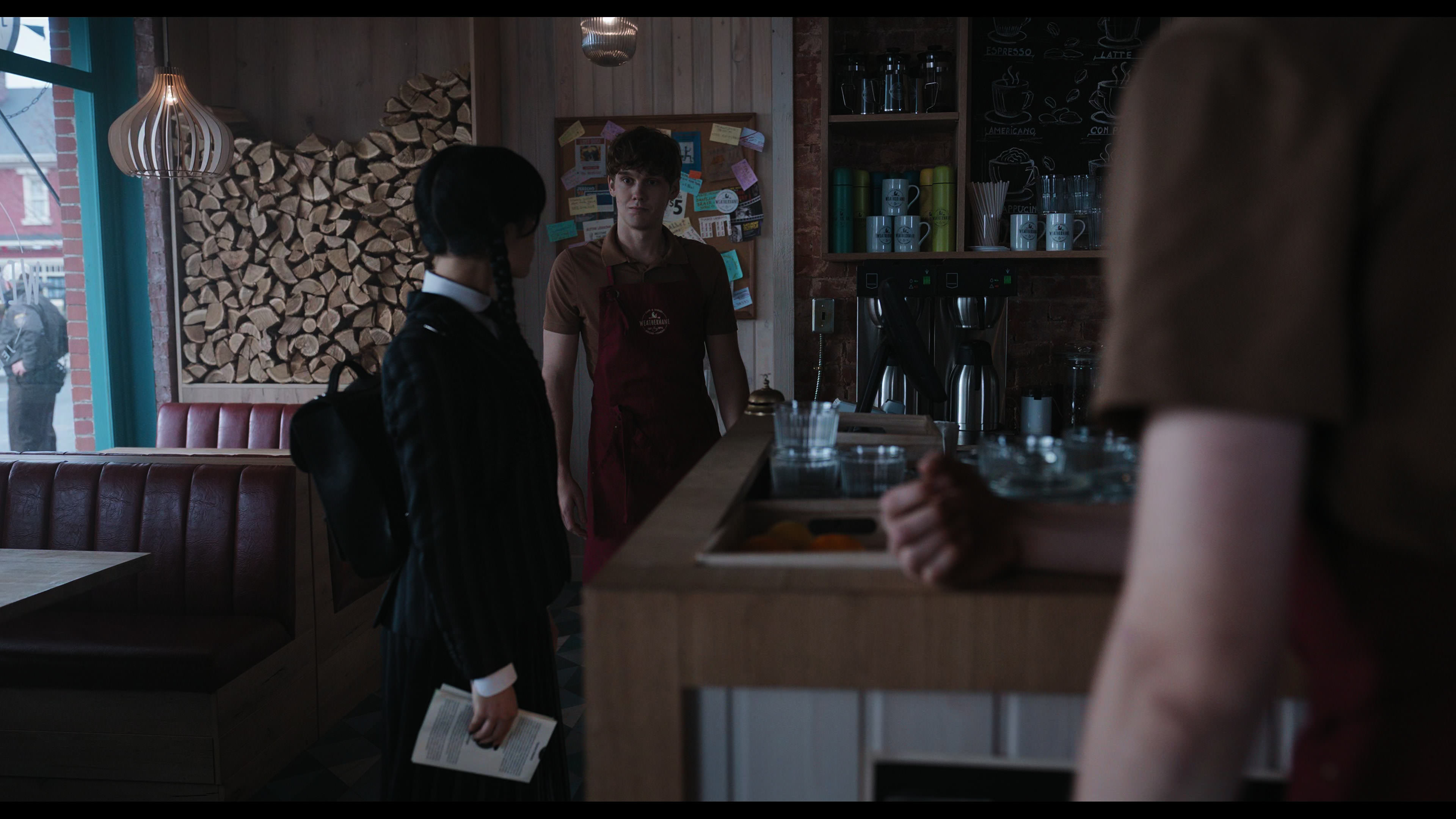 Wednesday S01E03 “Friend or Woe” screencap 3216
