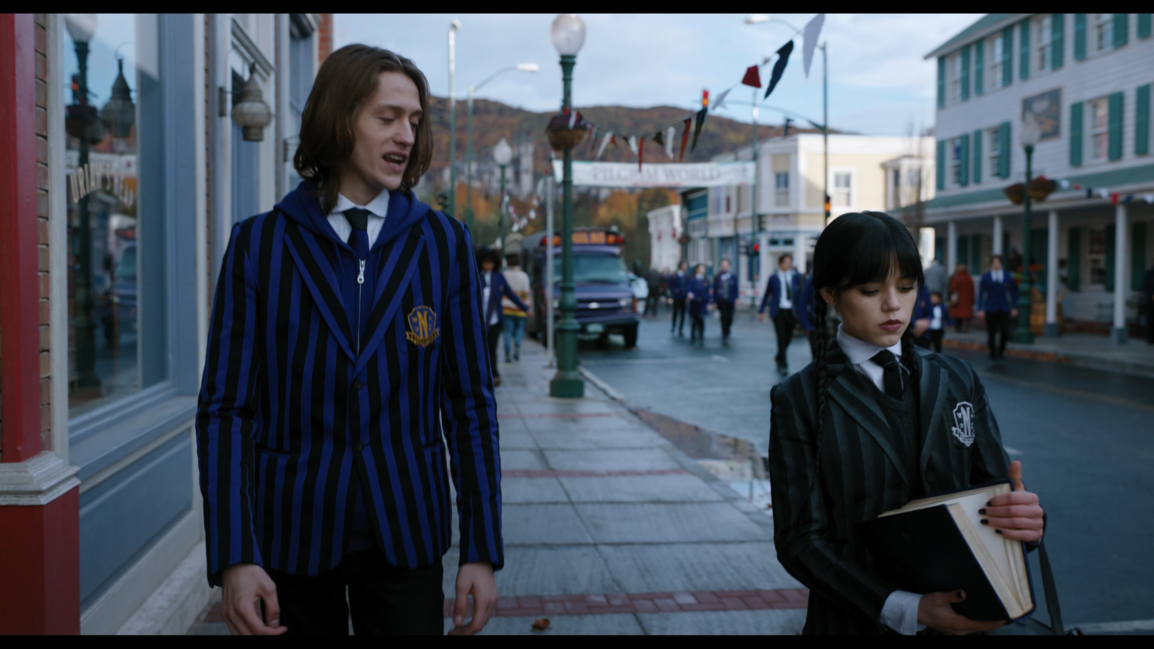 Wednesday S01E03 “Friend or Woe” screencap 789