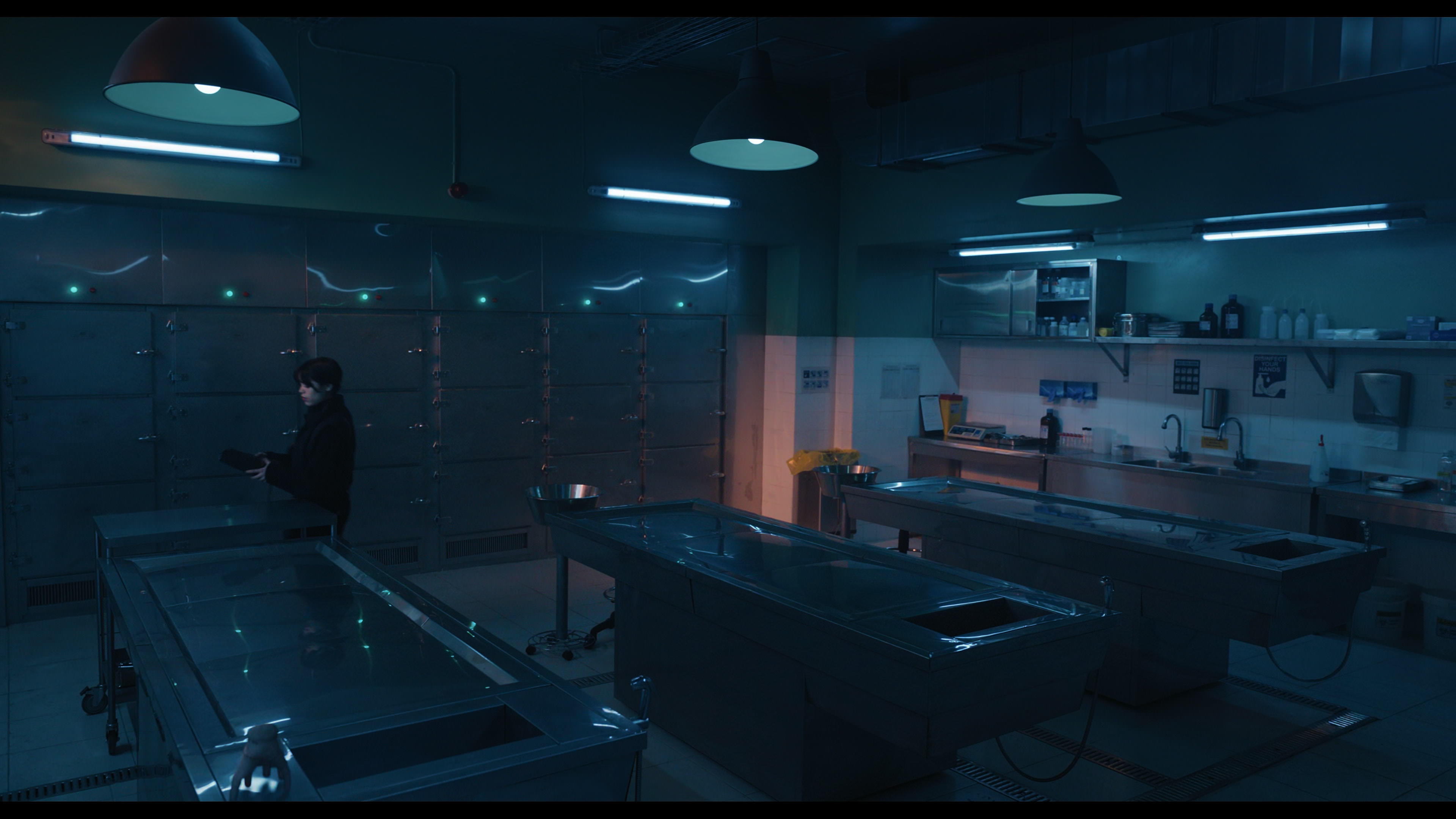 Wednesday S01E04 “Woe What a Night” HD screenshot 113
