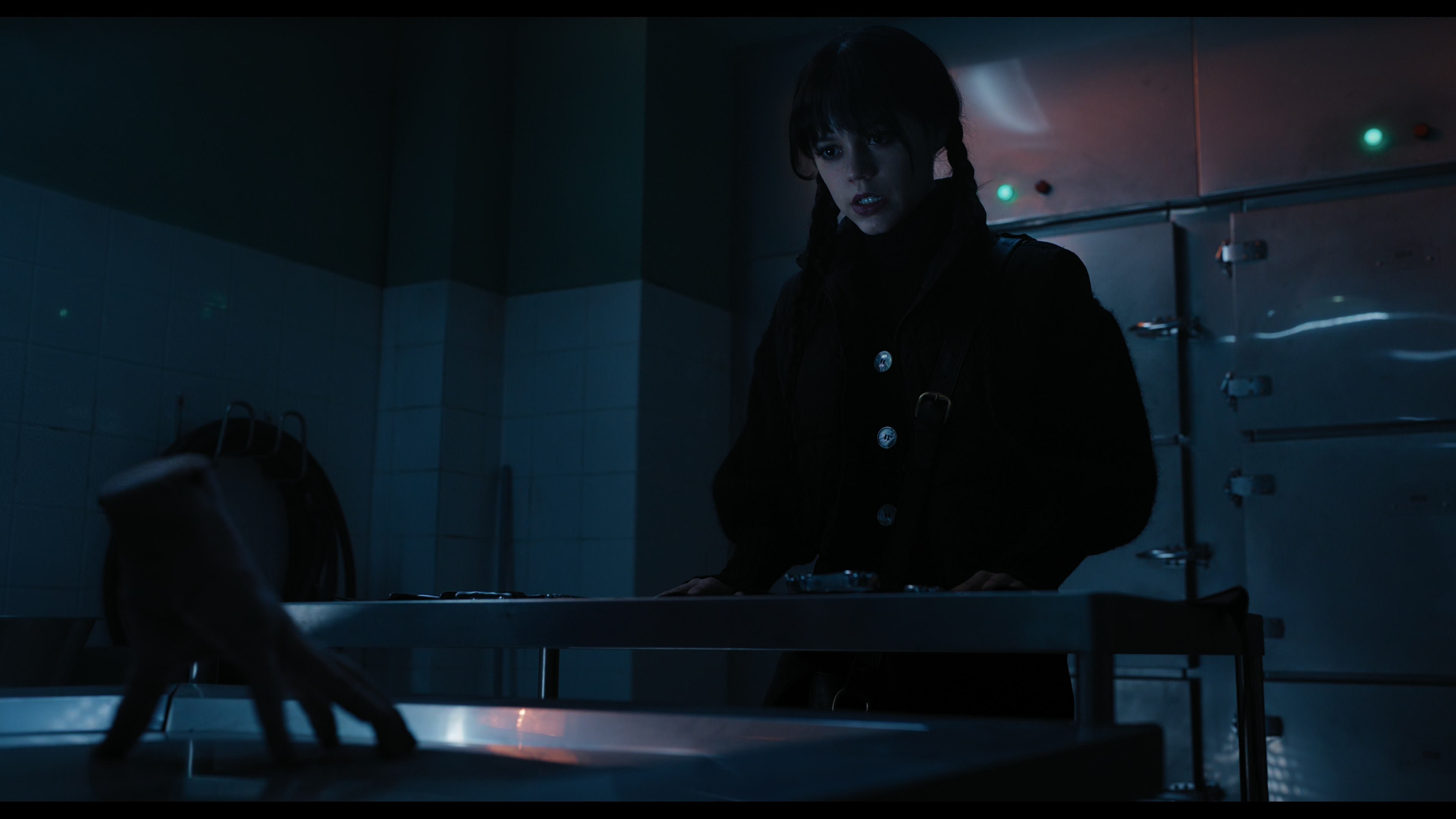 Wednesday S01E04 “Woe What a Night” movie still 136