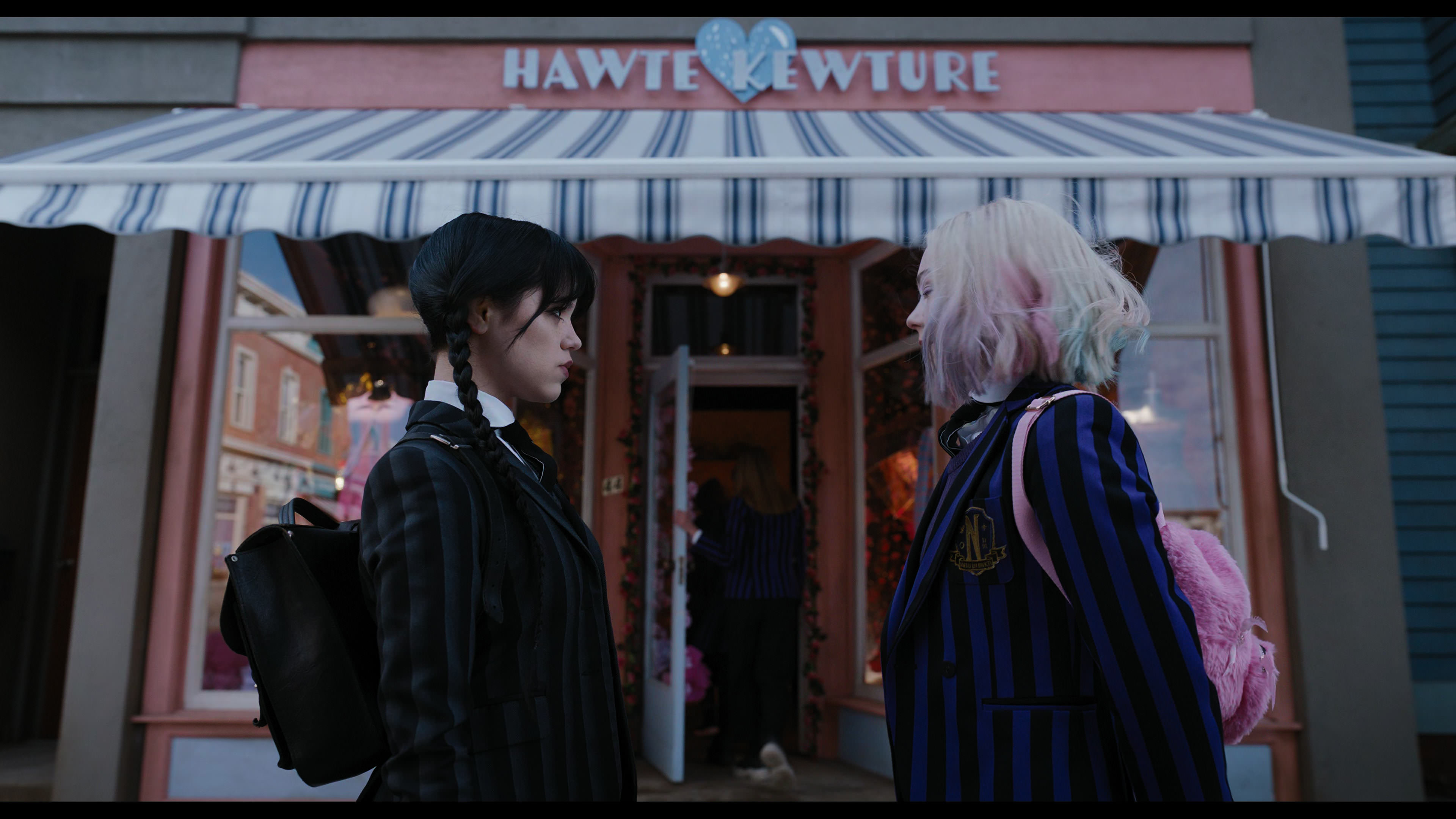 Wednesday S01E04 “Woe What a Night” screencap 1533