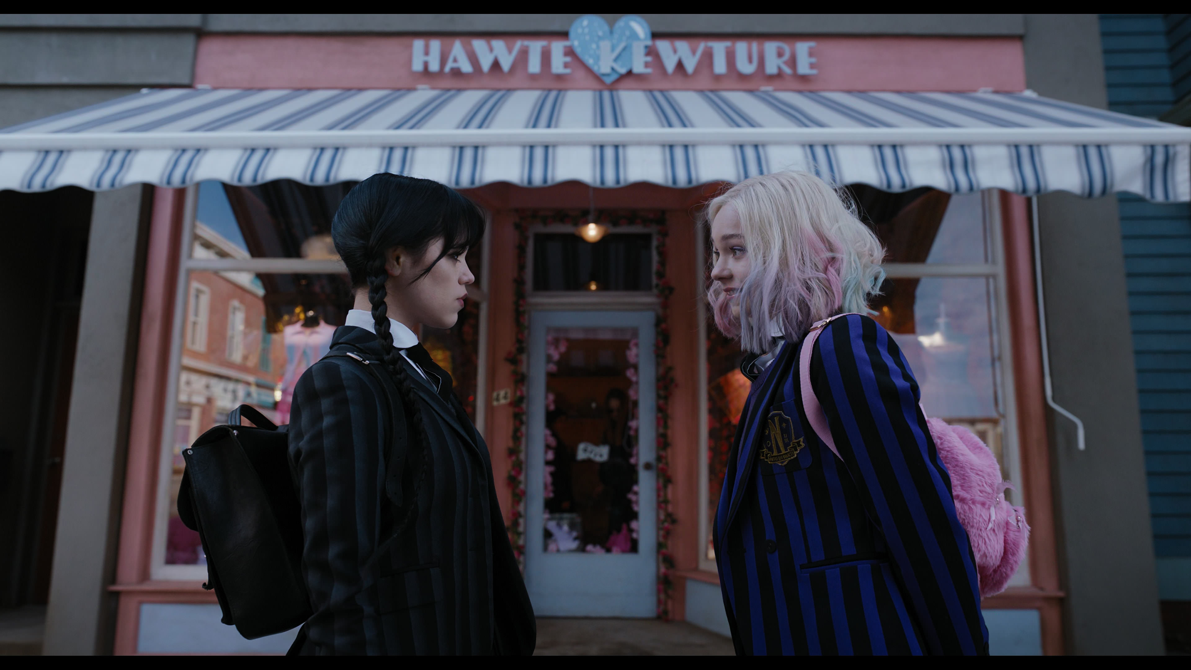 Wednesday S01E04 “Woe What a Night” screencap 1539