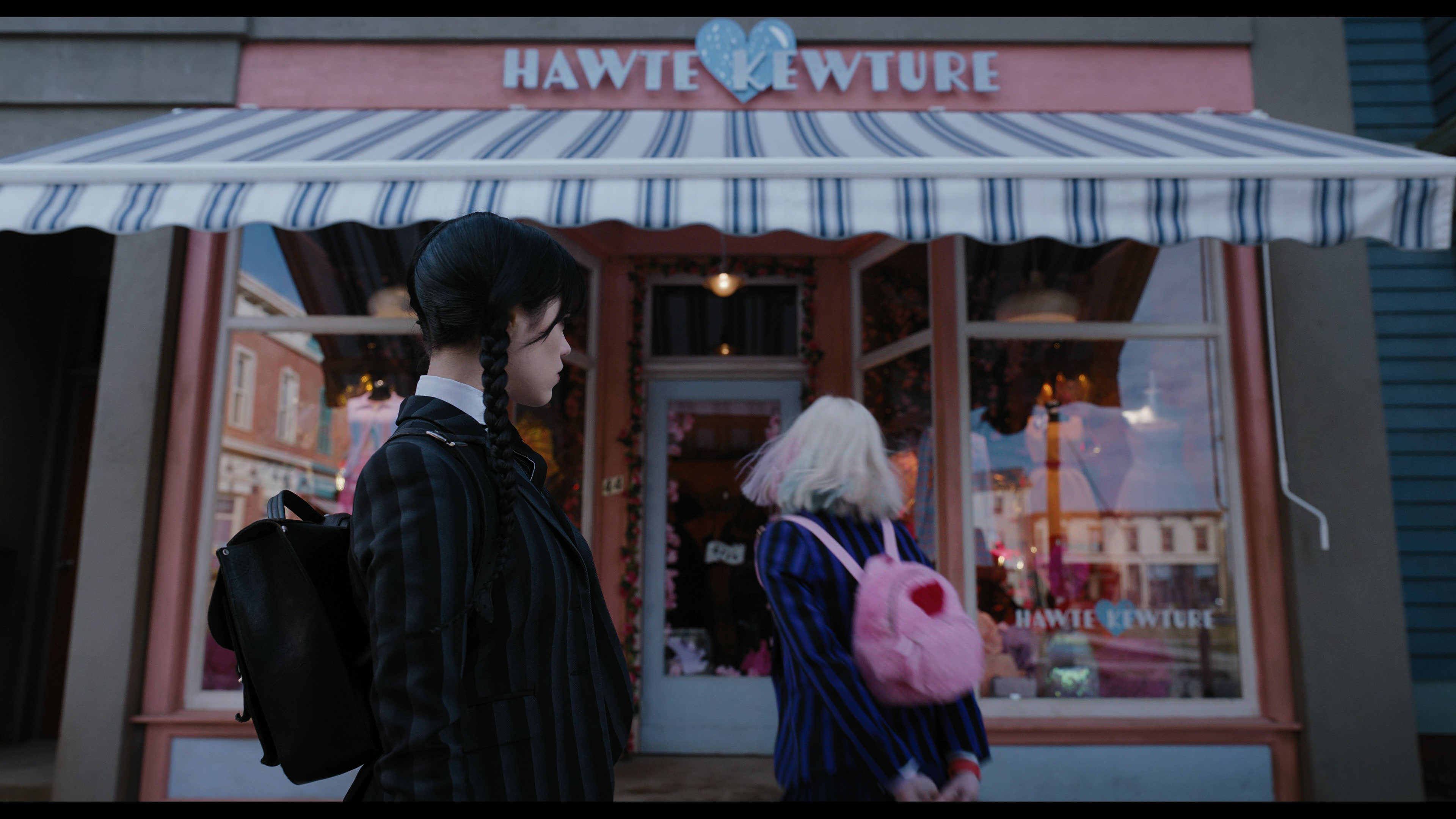 Wednesday S01E04 “Woe What a Night” movie still 1543