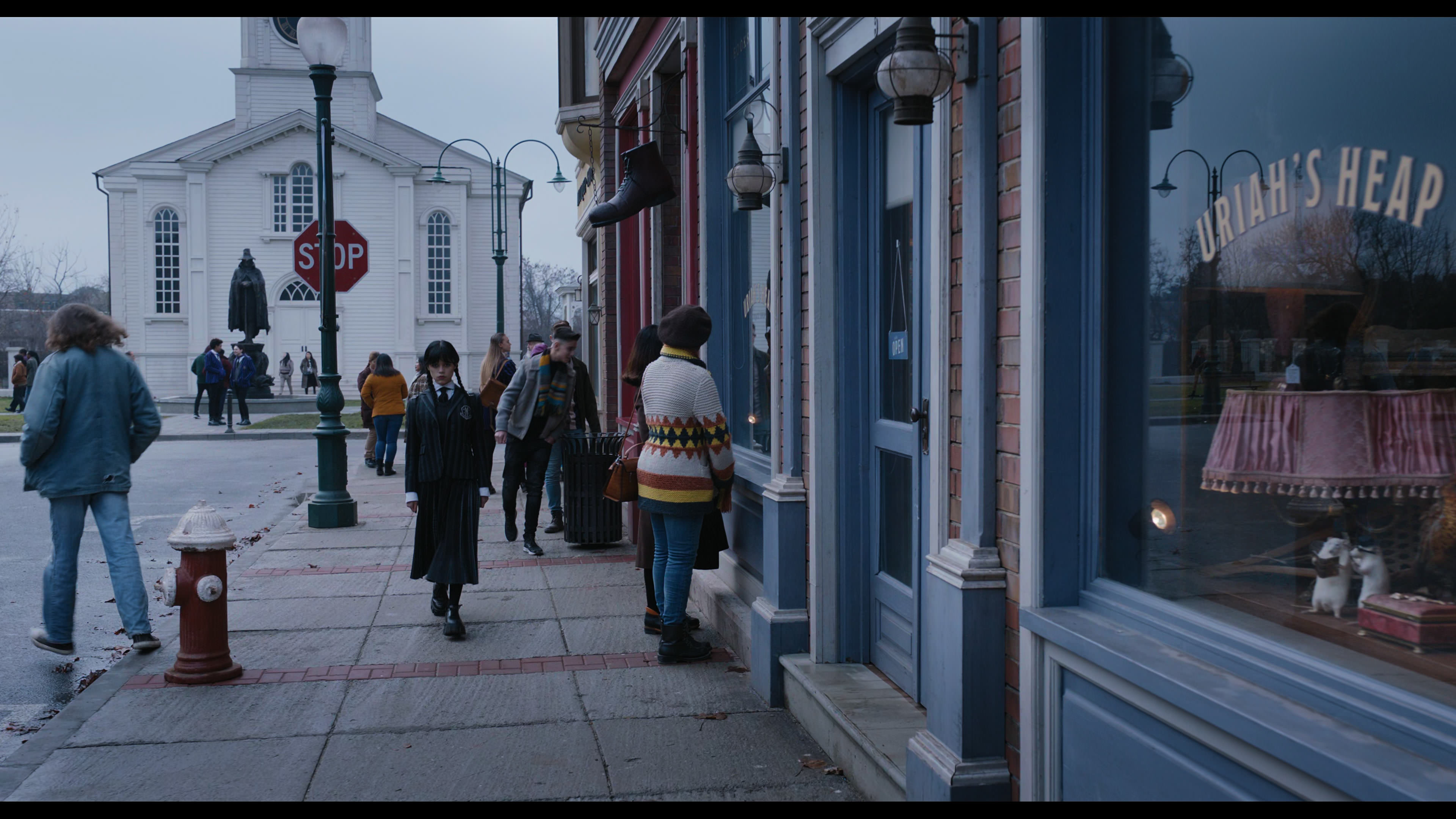 Wednesday S01E04 “Woe What a Night” movie still 1558