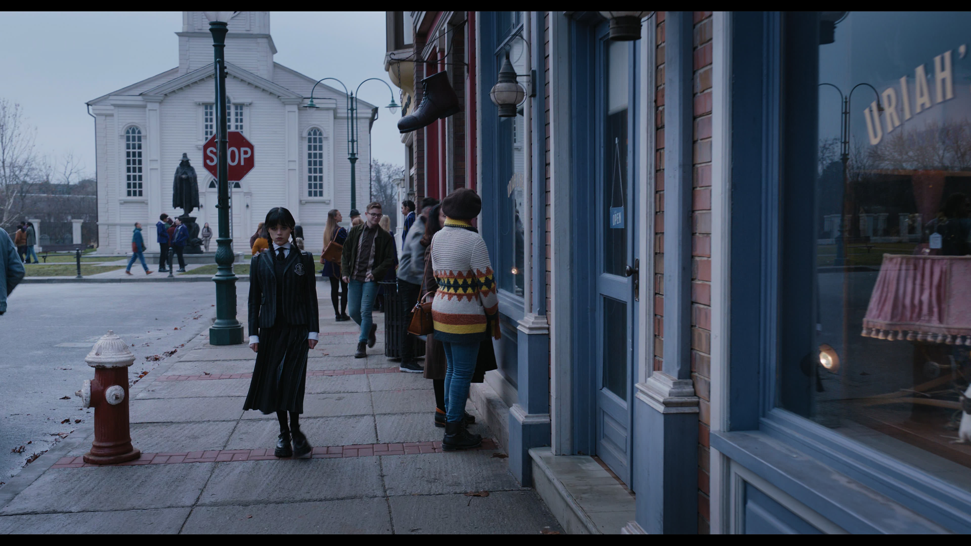 Wednesday S01E04 “Woe What a Night” screencap 1560