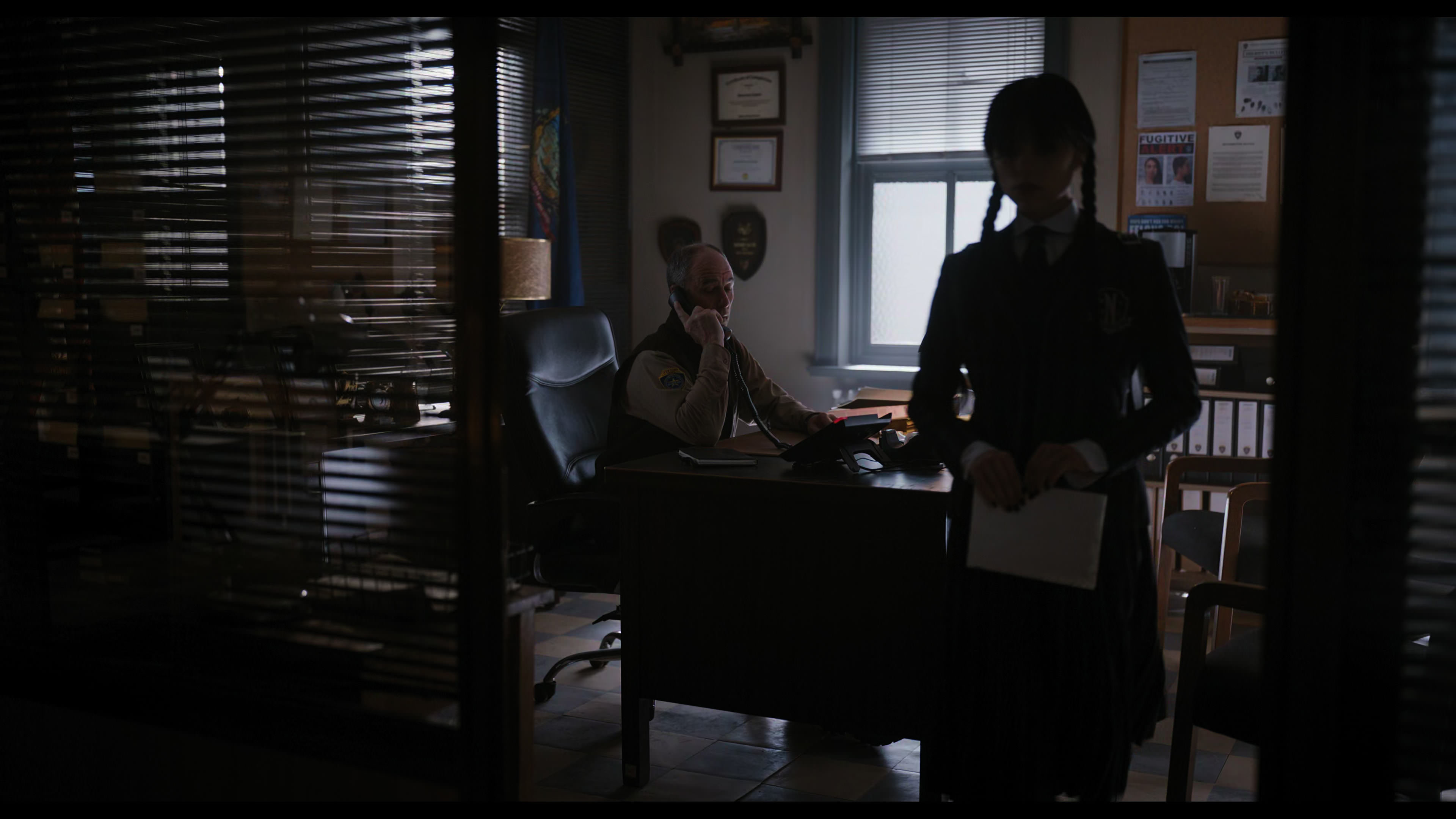 Wednesday S01E04 “Woe What a Night” screencap 1842