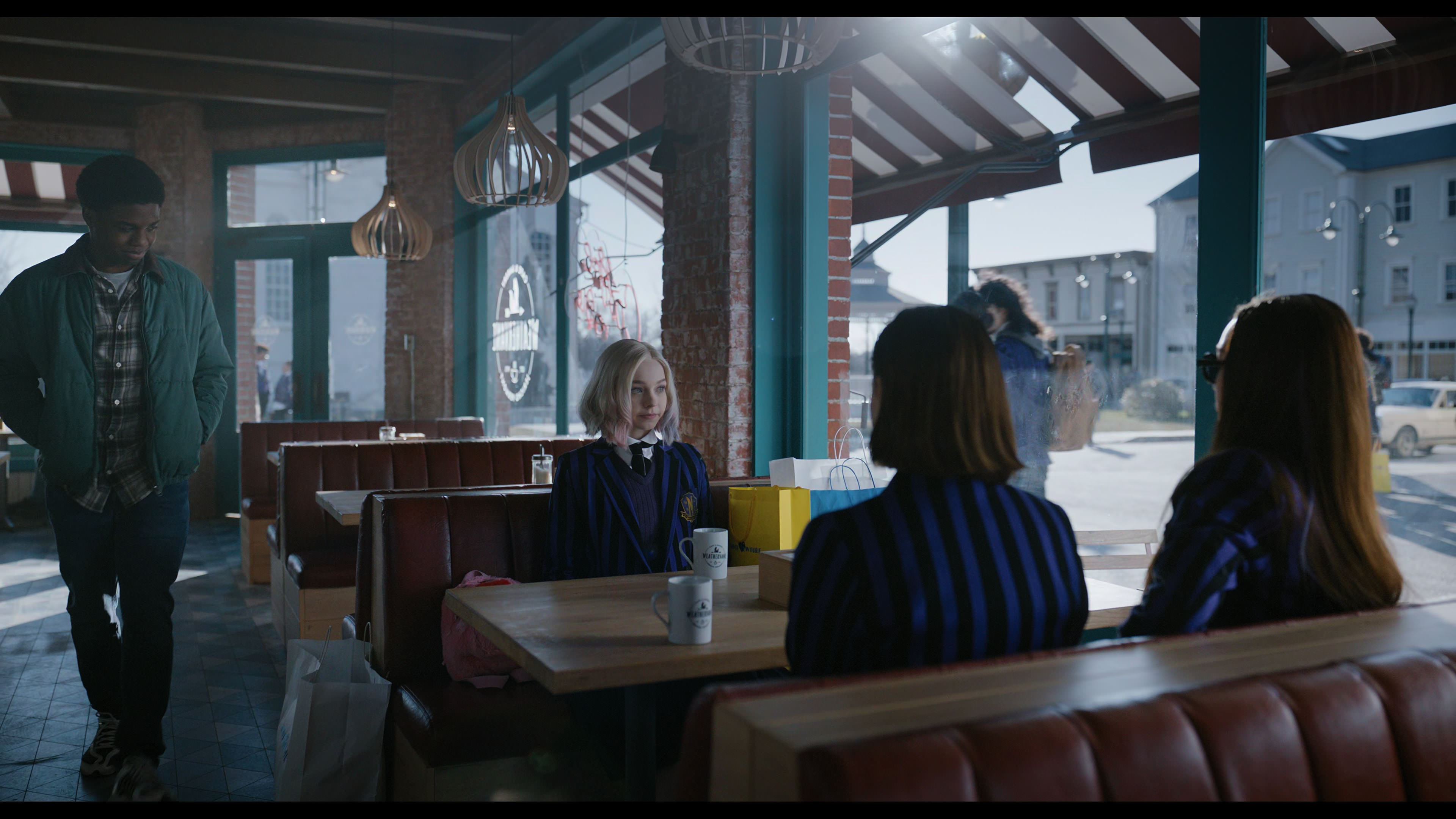 Wednesday S01E04 “Woe What a Night” screencap 1872