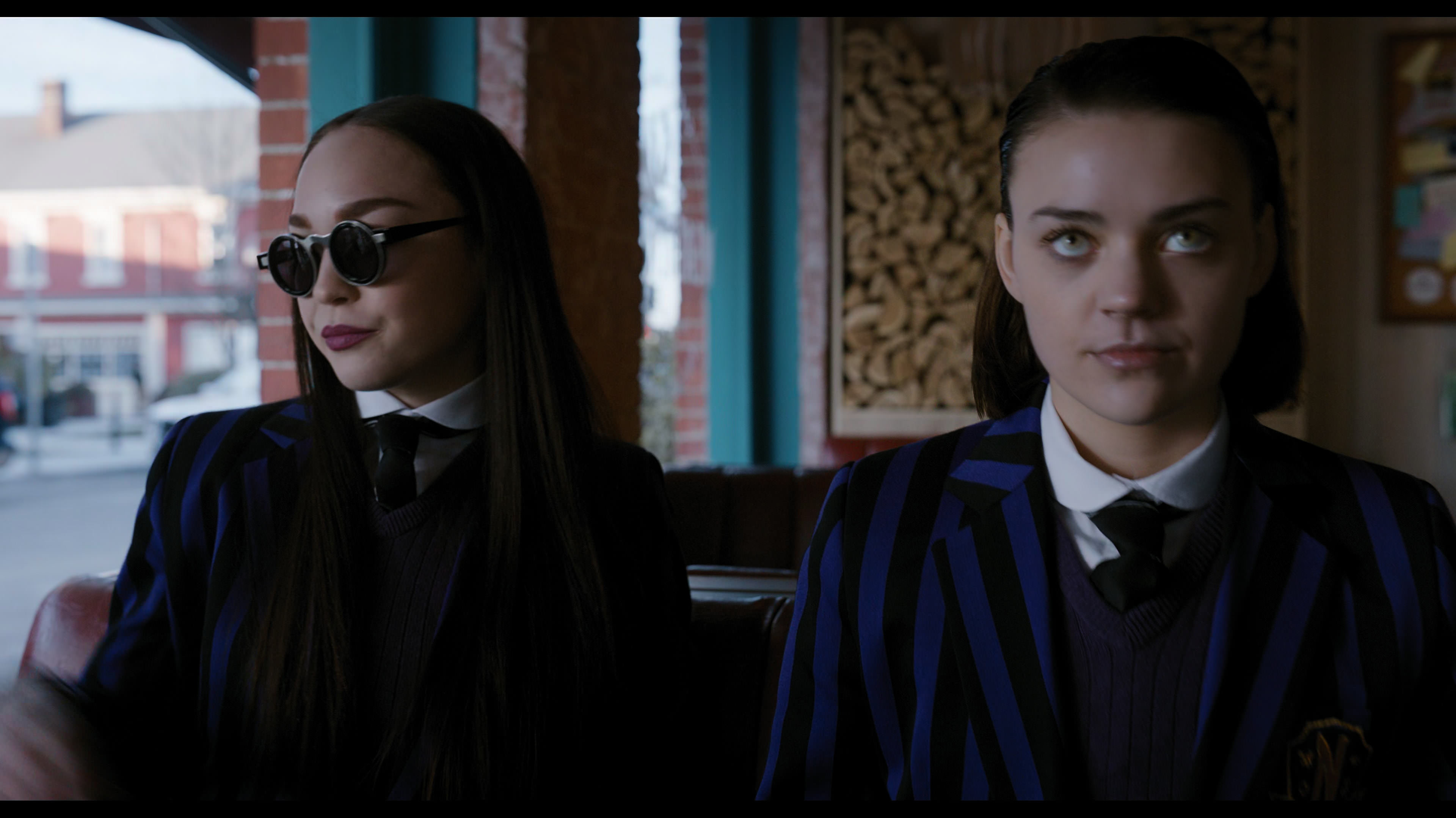 Wednesday S01E04 “Woe What a Night” screencap 1896
