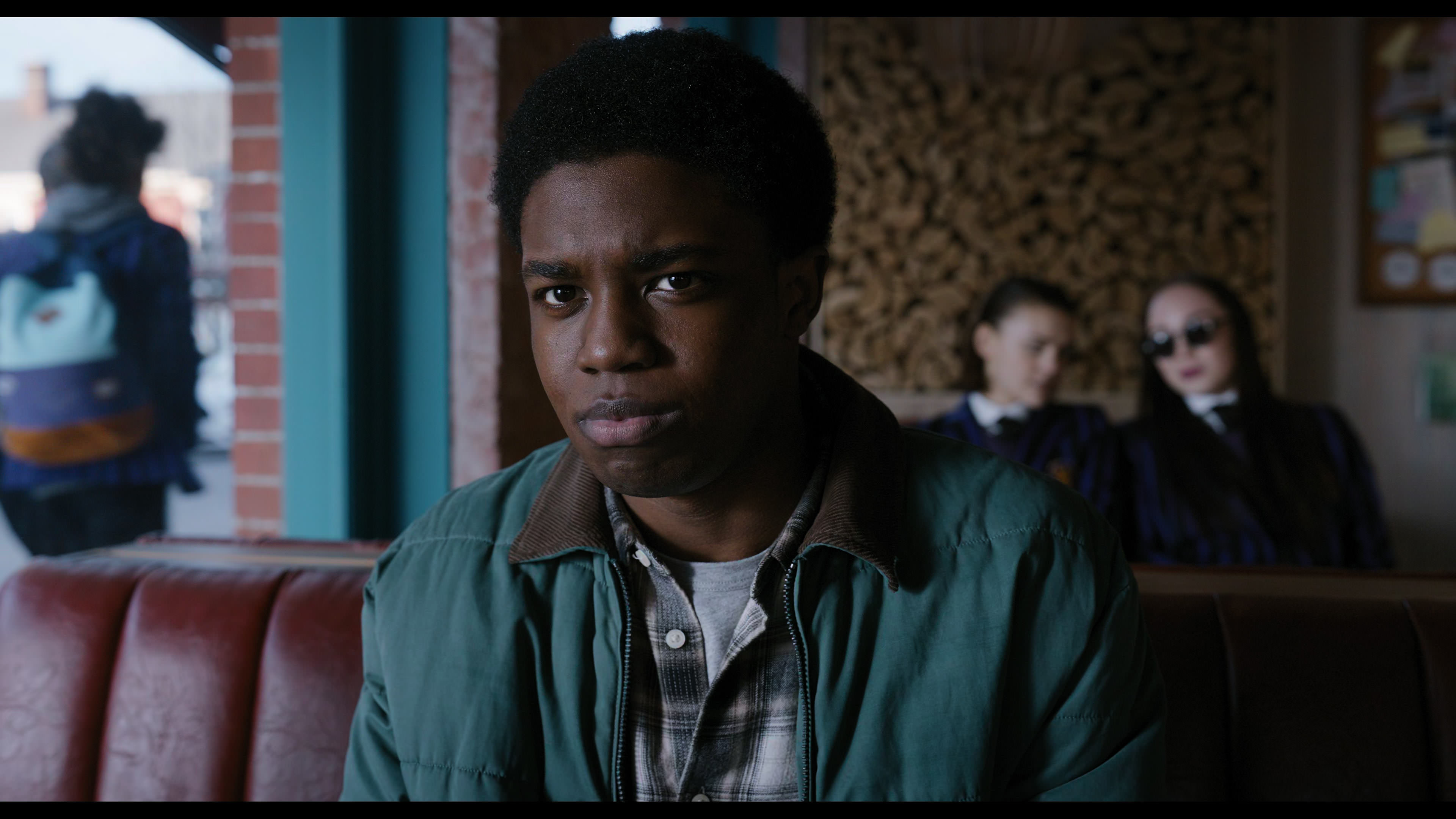 Wednesday S01E04 “Woe What a Night” screencap 1953