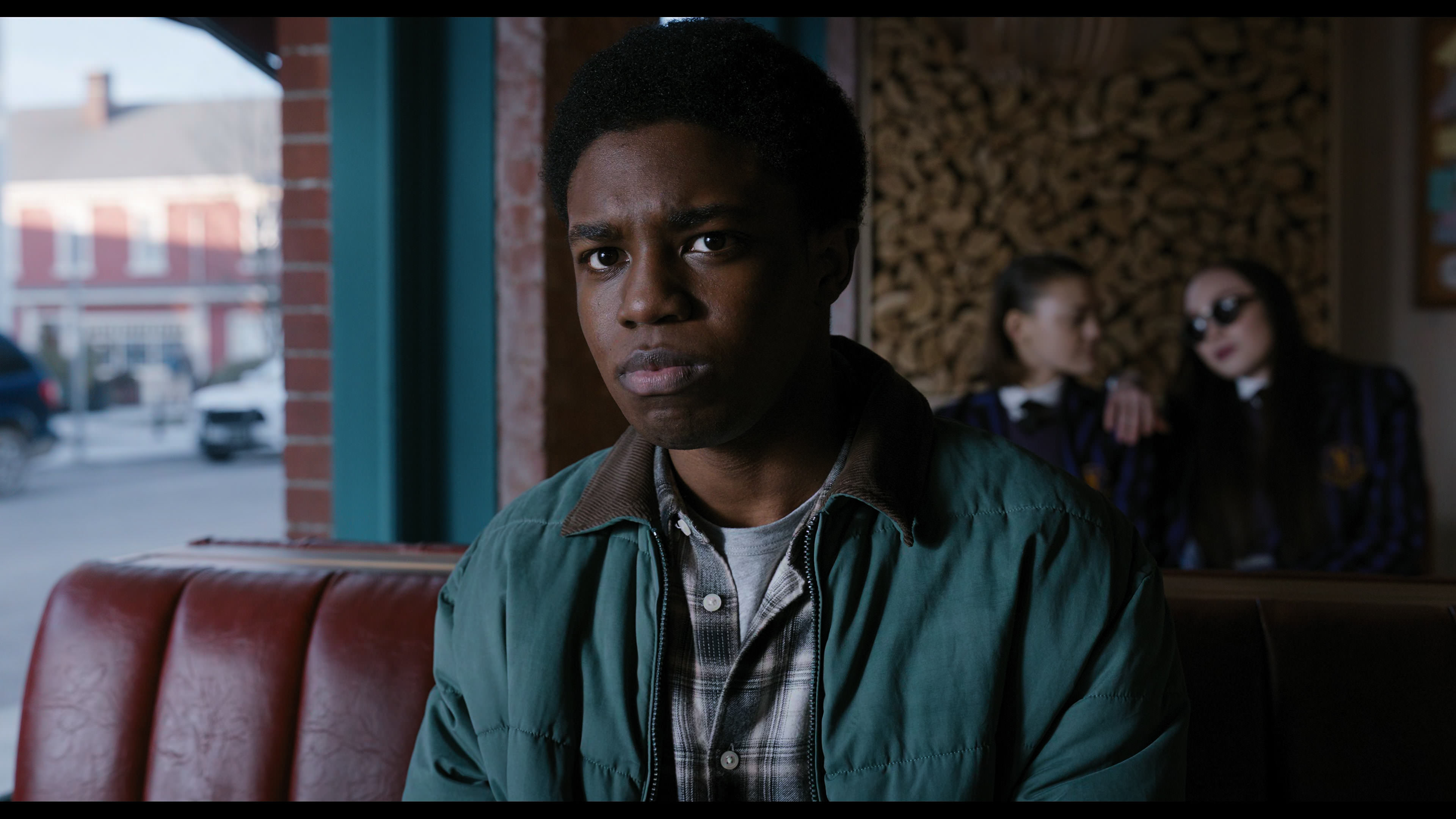 Wednesday S01E04 “Woe What a Night” screencap 1965