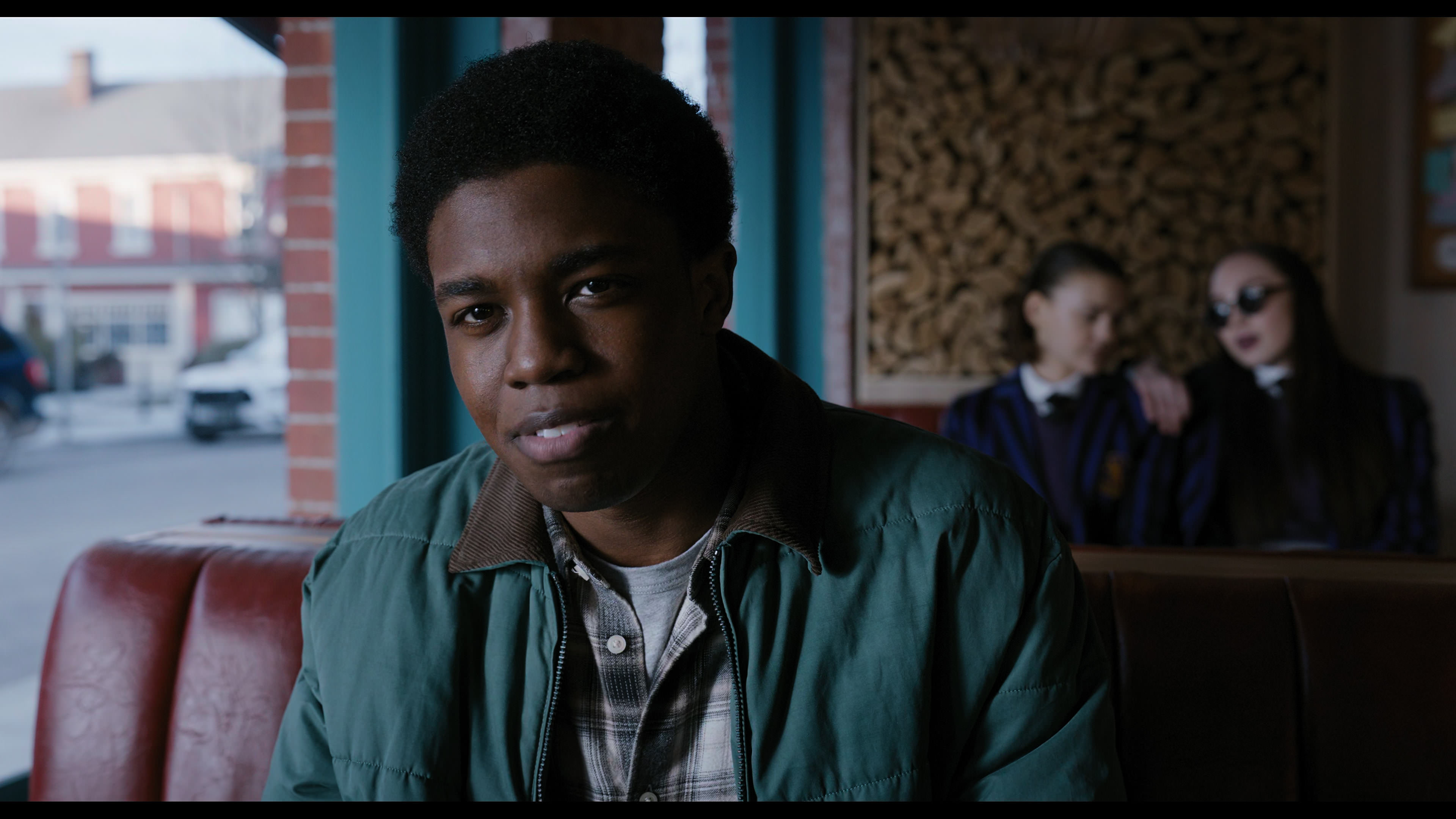 Wednesday S01E04 “Woe What a Night” screencap 1989