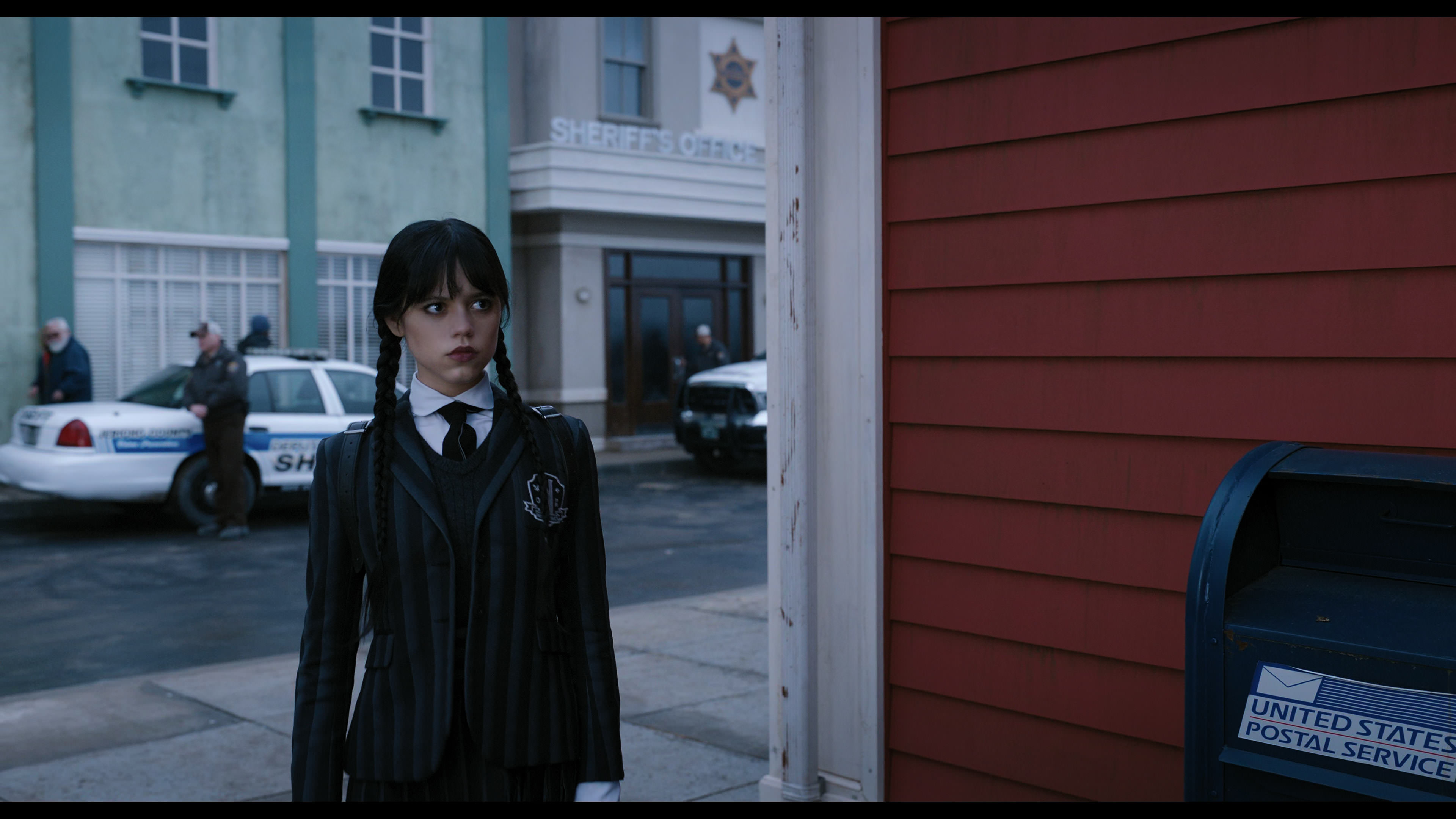 Wednesday S01E04 “Woe What a Night” screencap 2013