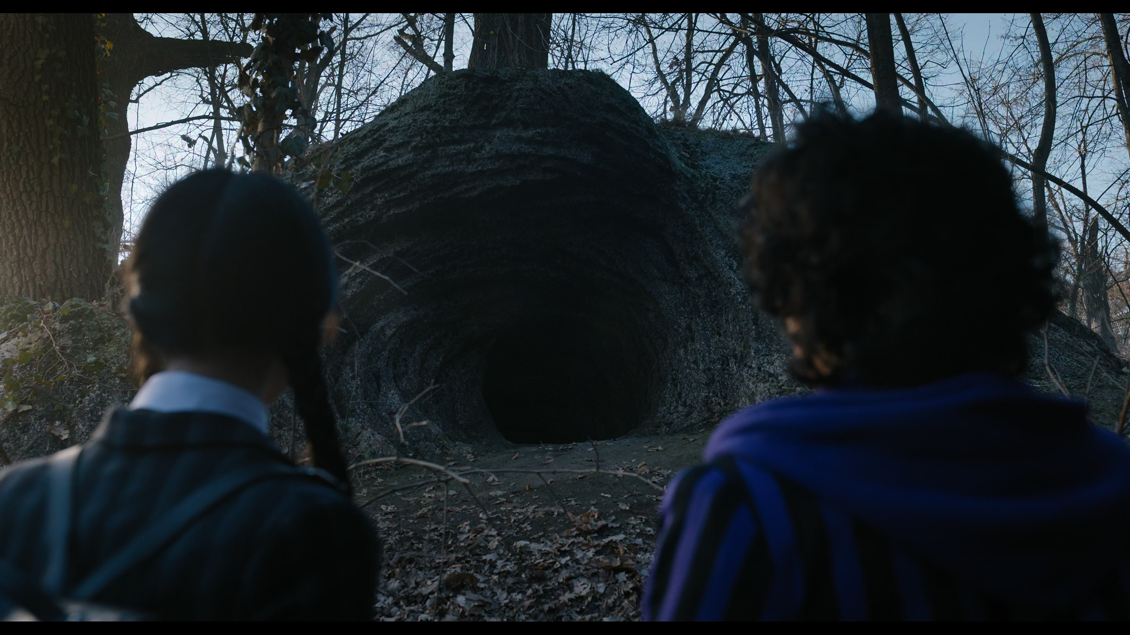 Wednesday S01E04 “Woe What a Night” screencap 2502