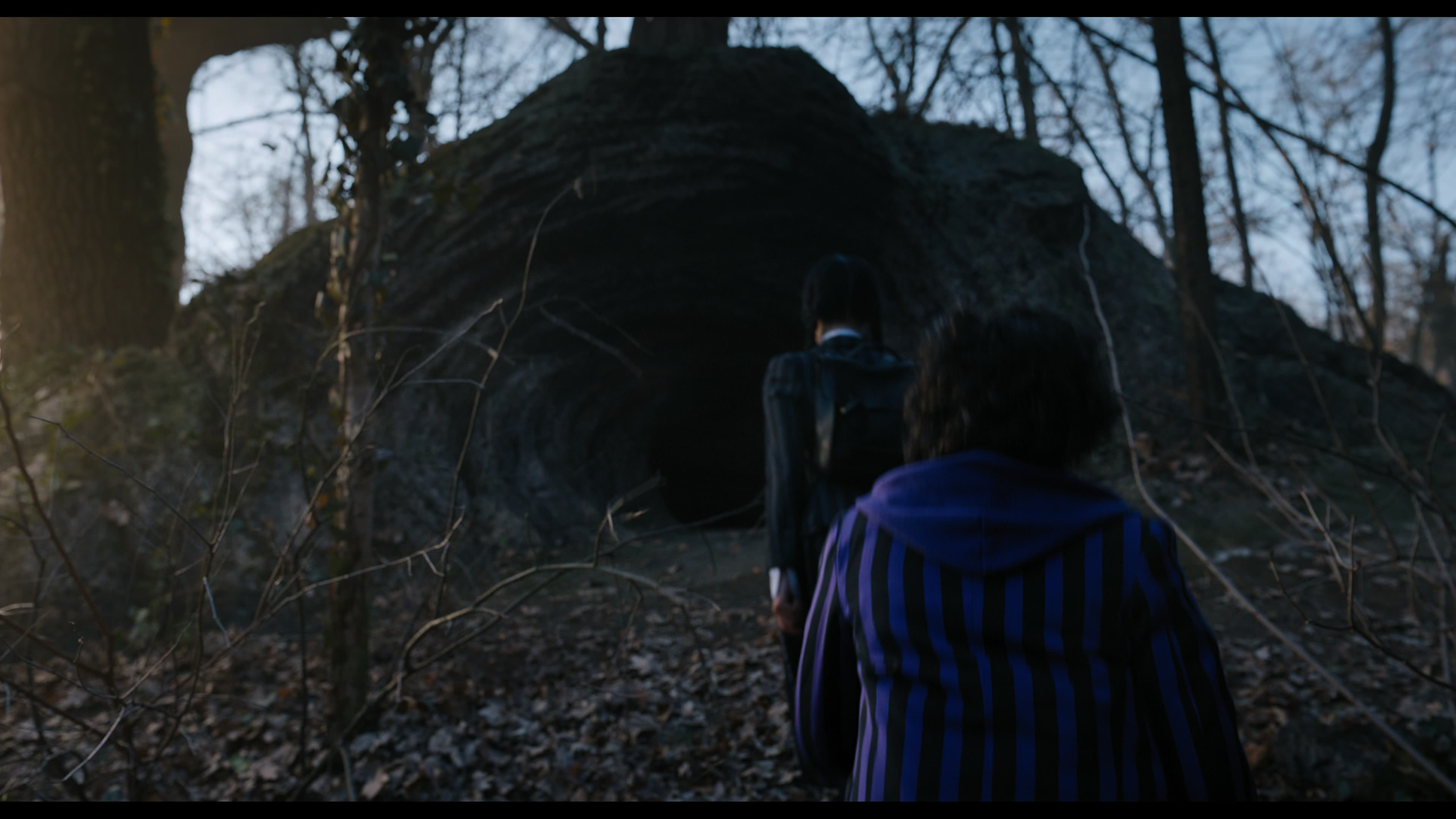 Wednesday S01E04 “Woe What a Night” screencap 2535