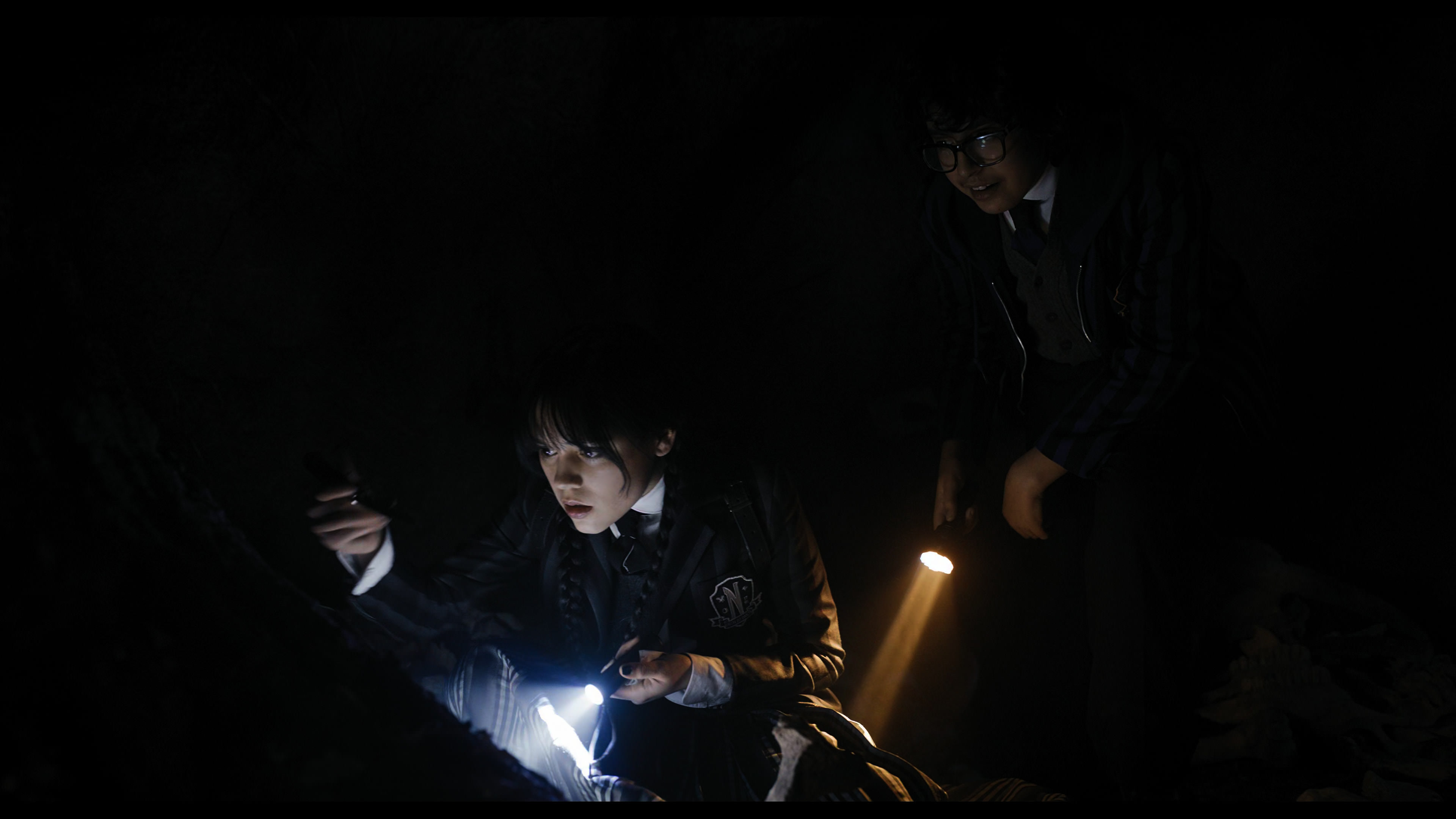 Wednesday S01E04 “Woe What a Night” screencap 2694