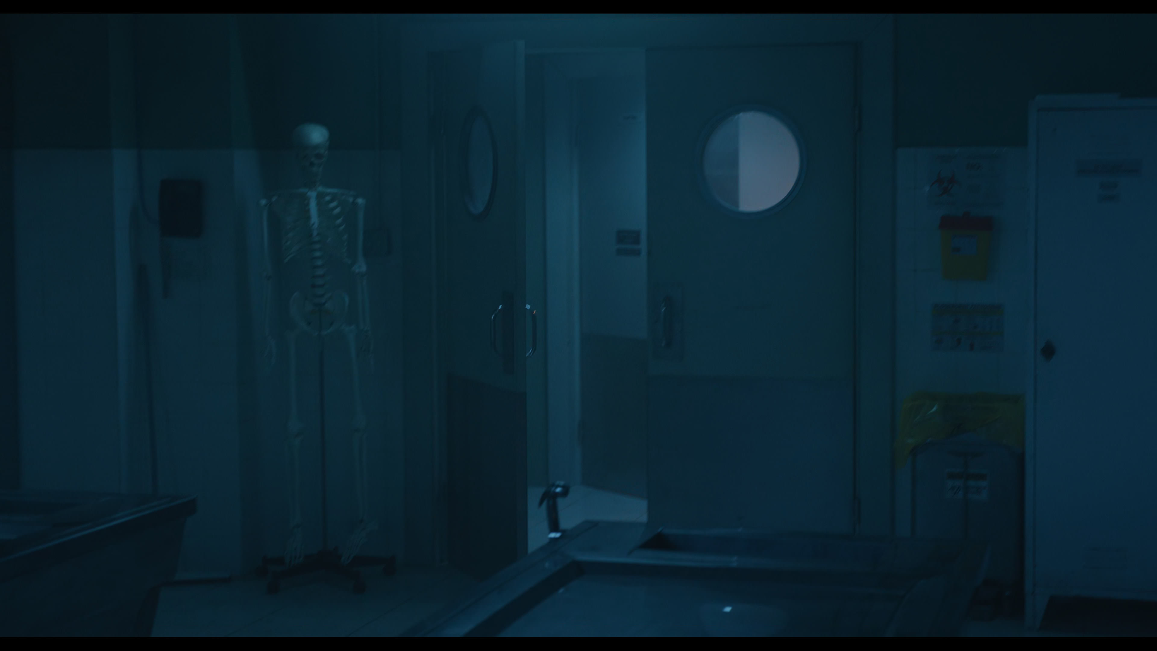 Wednesday S01E04 “Woe What a Night” movie still 298