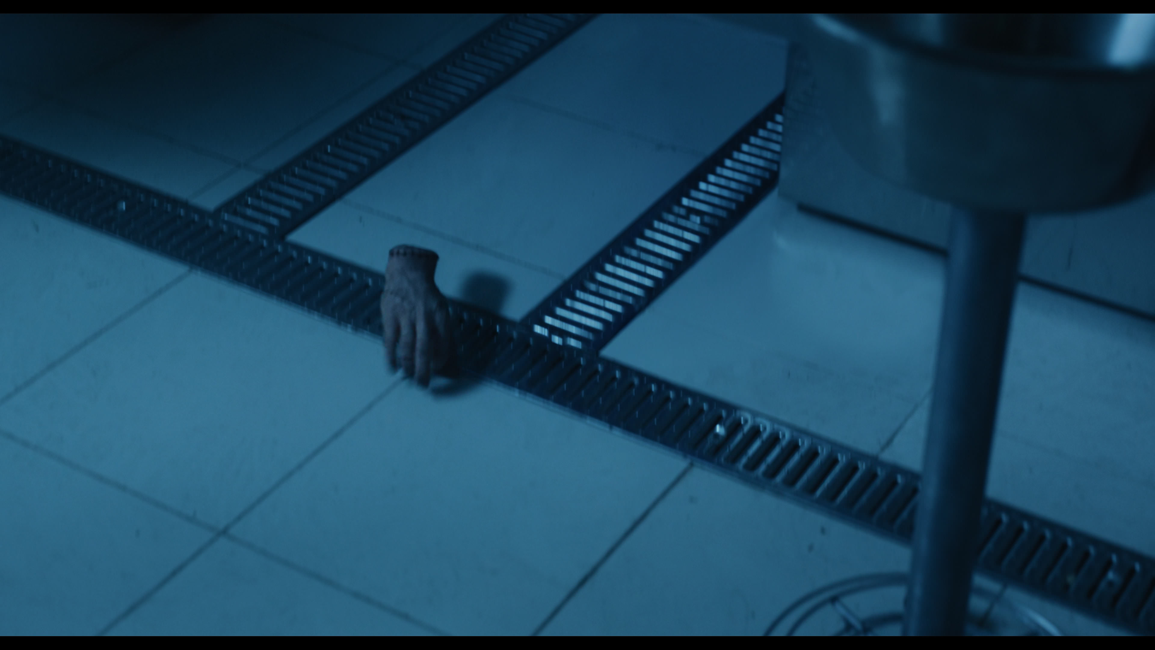 Wednesday S01E04 “Woe What a Night” screencap 303
