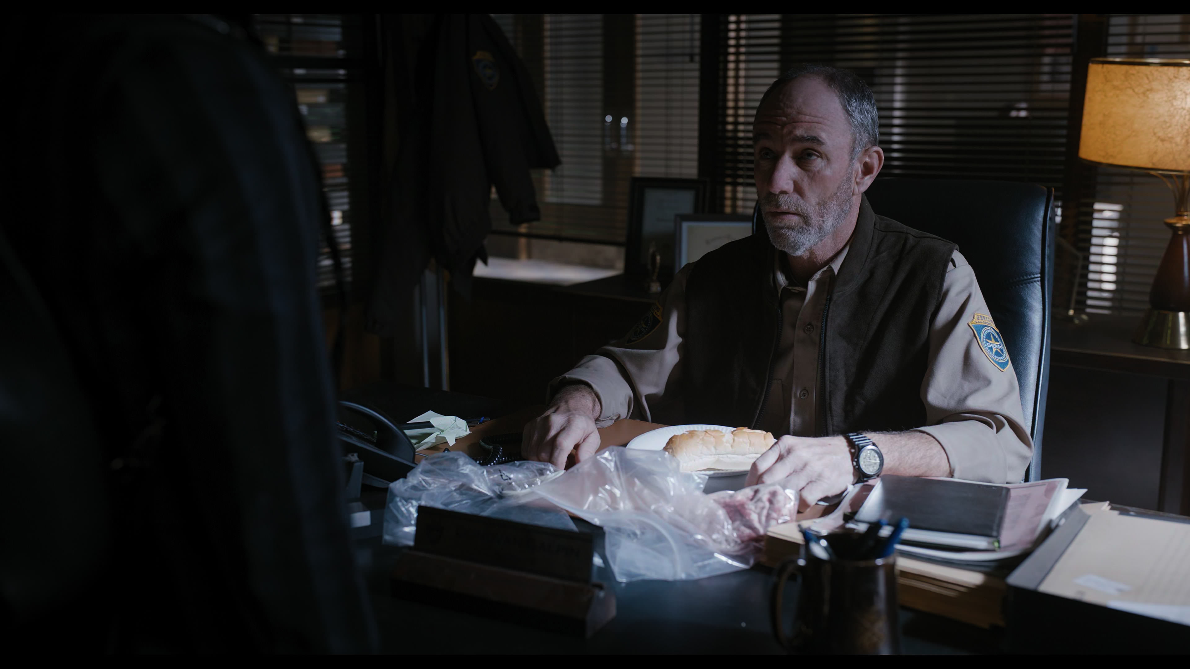 Wednesday S01E04 “Woe What a Night” screencap 3141