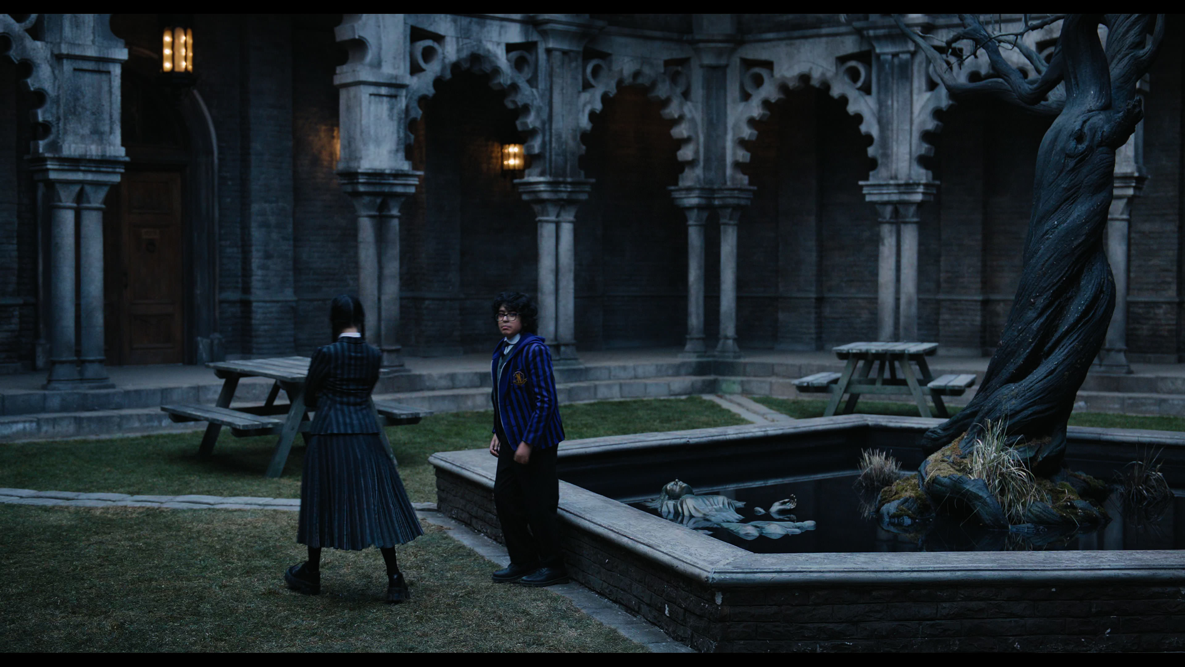 Wednesday S01E04 “Woe What a Night” screencap 3282