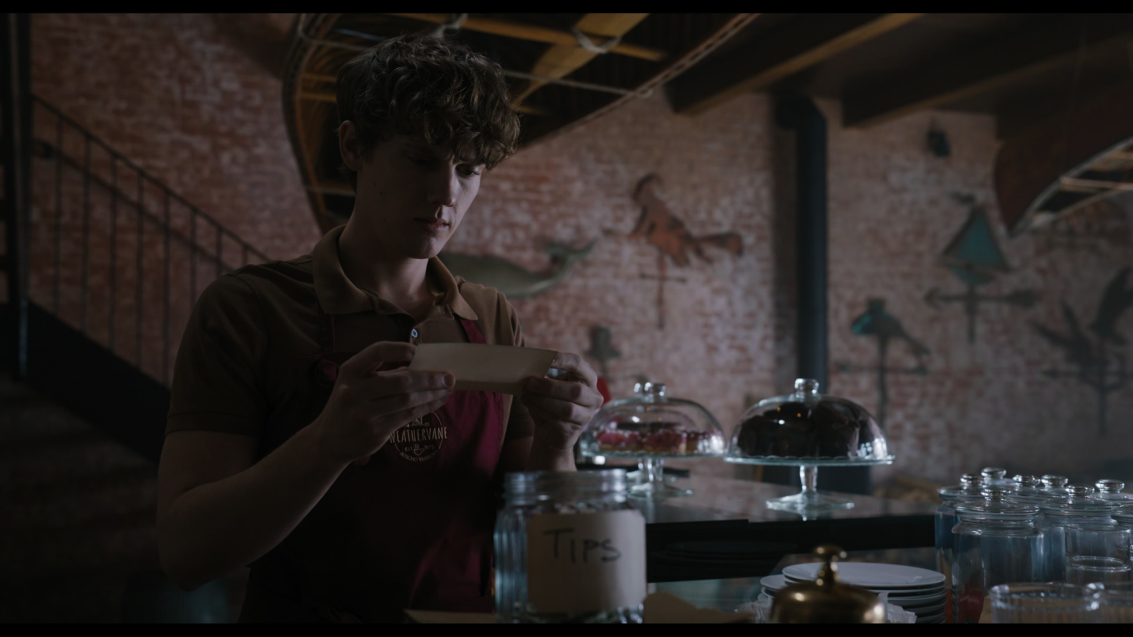 Wednesday S01E04 “Woe What a Night” HD screenshot 3395