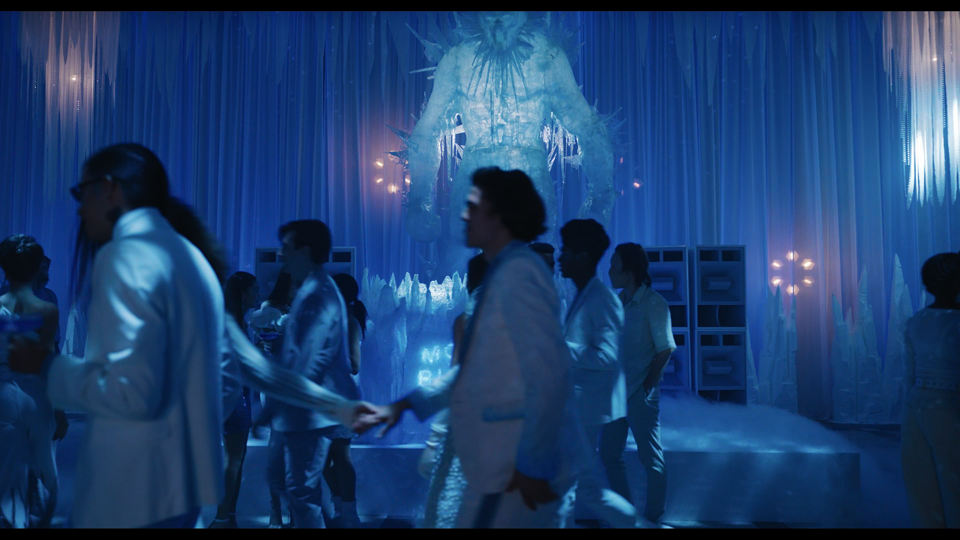 Wednesday S01E04 “Woe What a Night” screencap 3489
