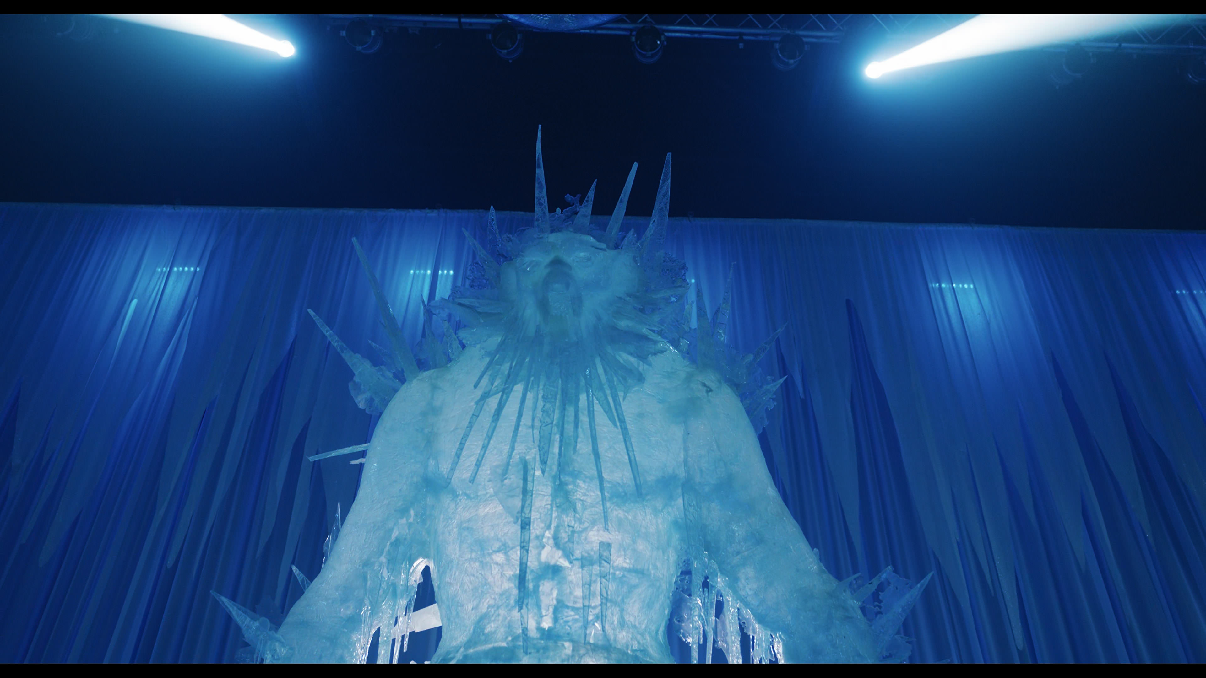 Wednesday S01E04 “Woe What a Night” HD screenshot 3509