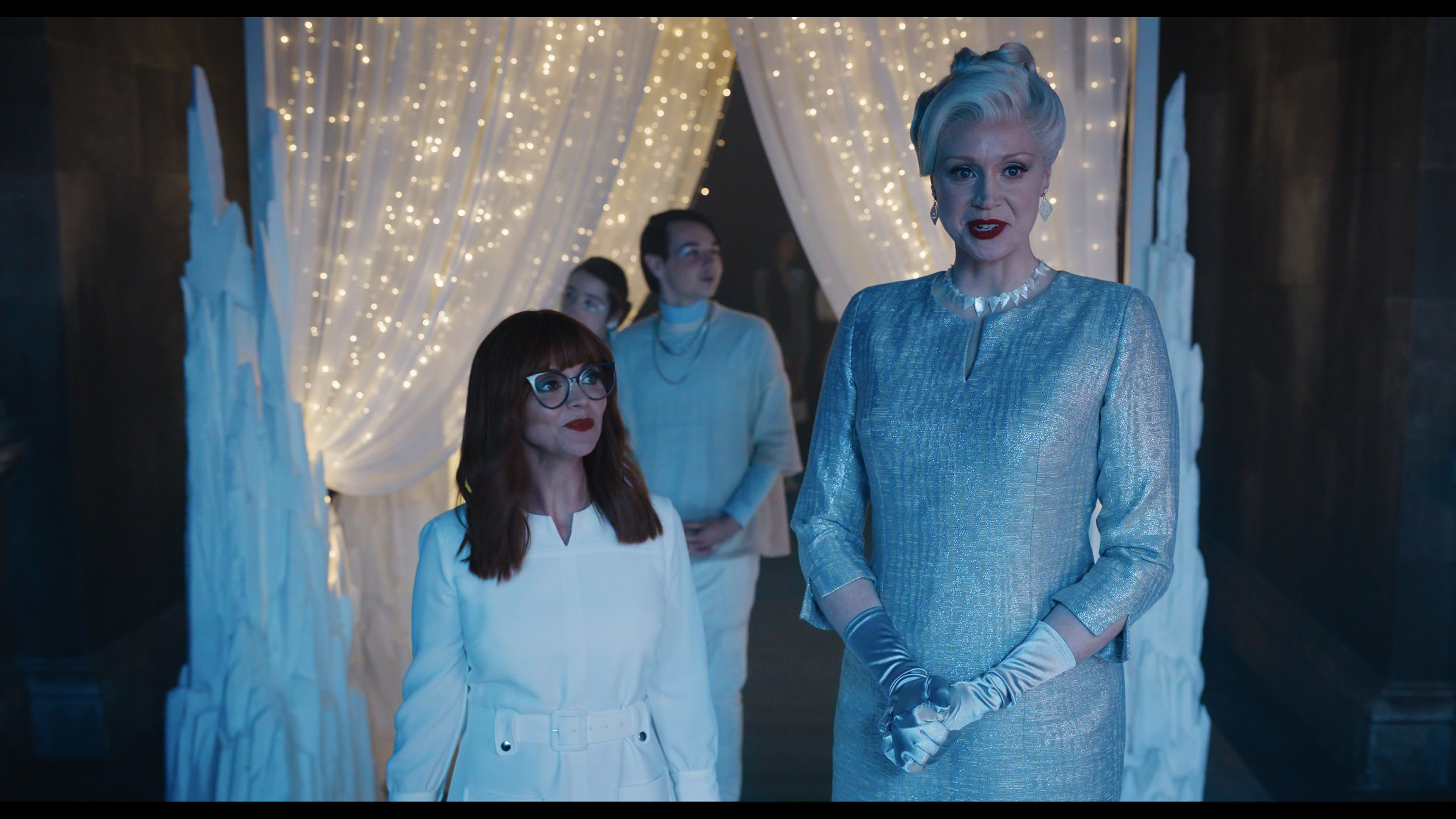 Wednesday S01E04 “Woe What a Night” screencap 3531