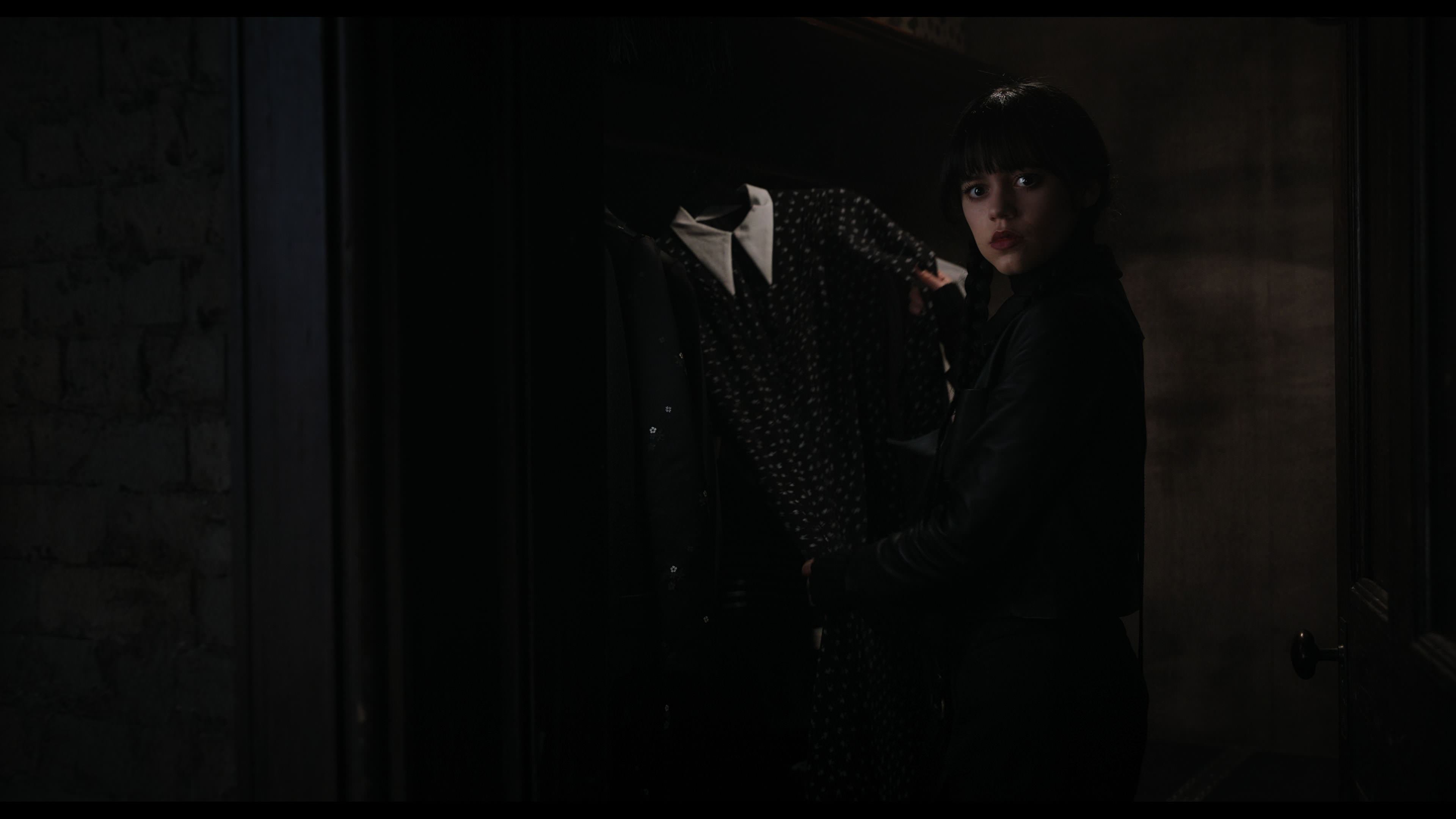 Wednesday S01E04 “Woe What a Night” movie still 3769