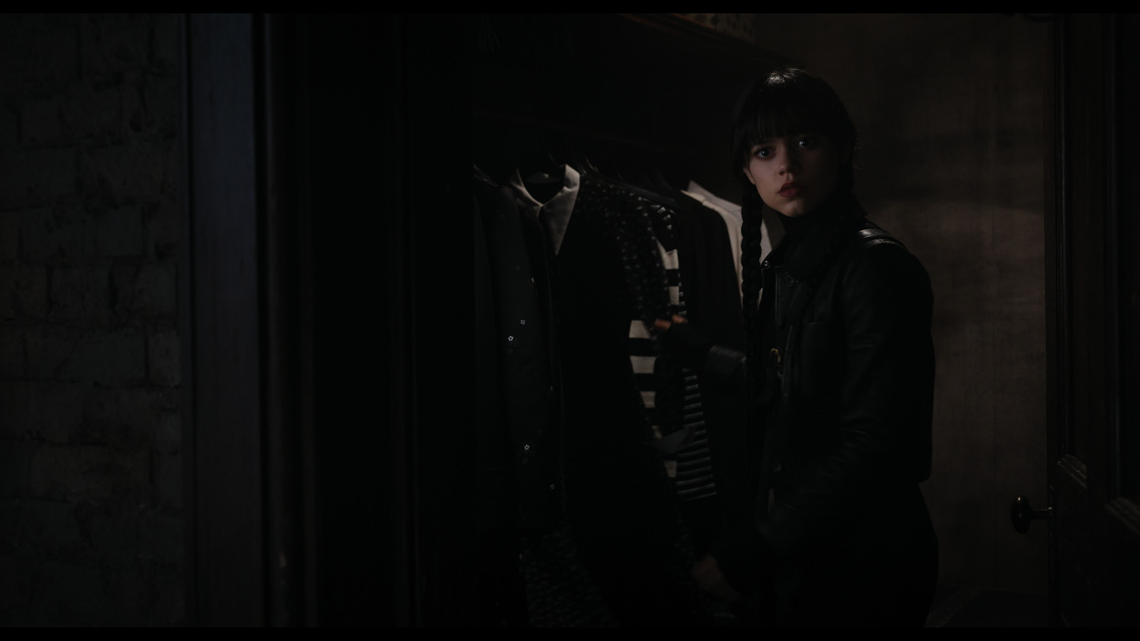 Wednesday S01E04 “Woe What a Night” HD screenshot 3770