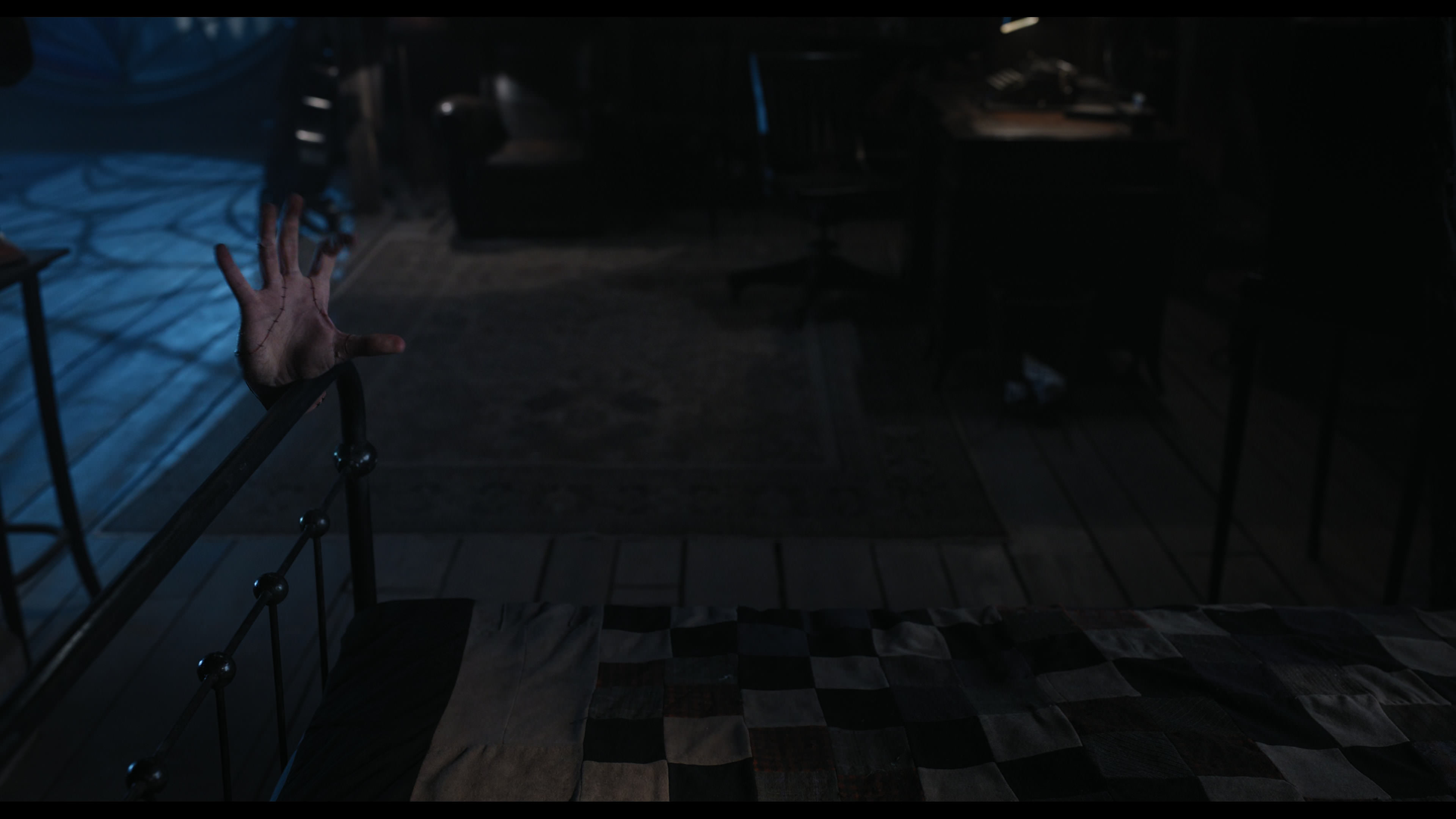 Wednesday S01E04 “Woe What a Night” HD screenshot 3788