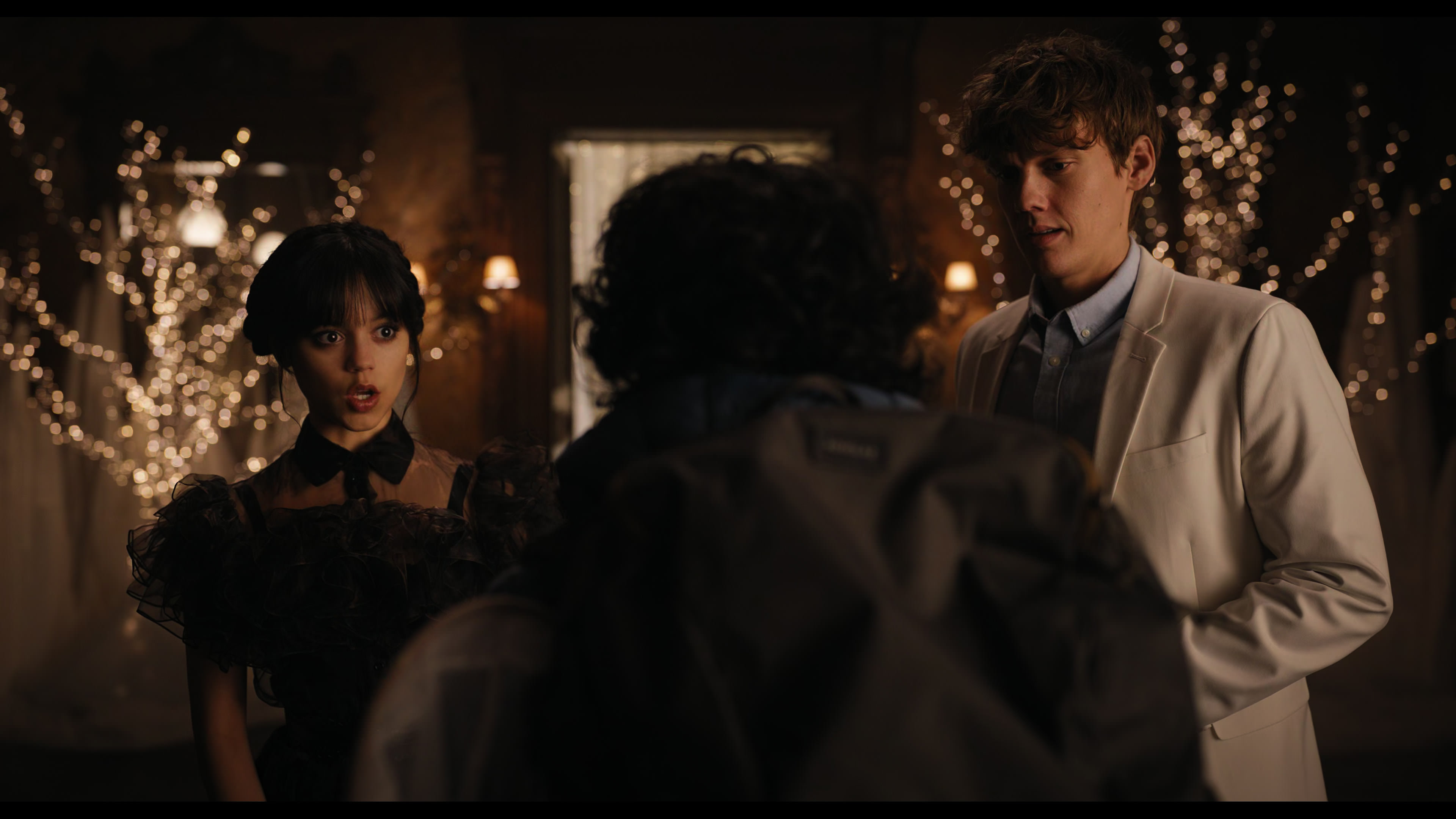 Wednesday S01E04 “Woe What a Night” screencap 3969