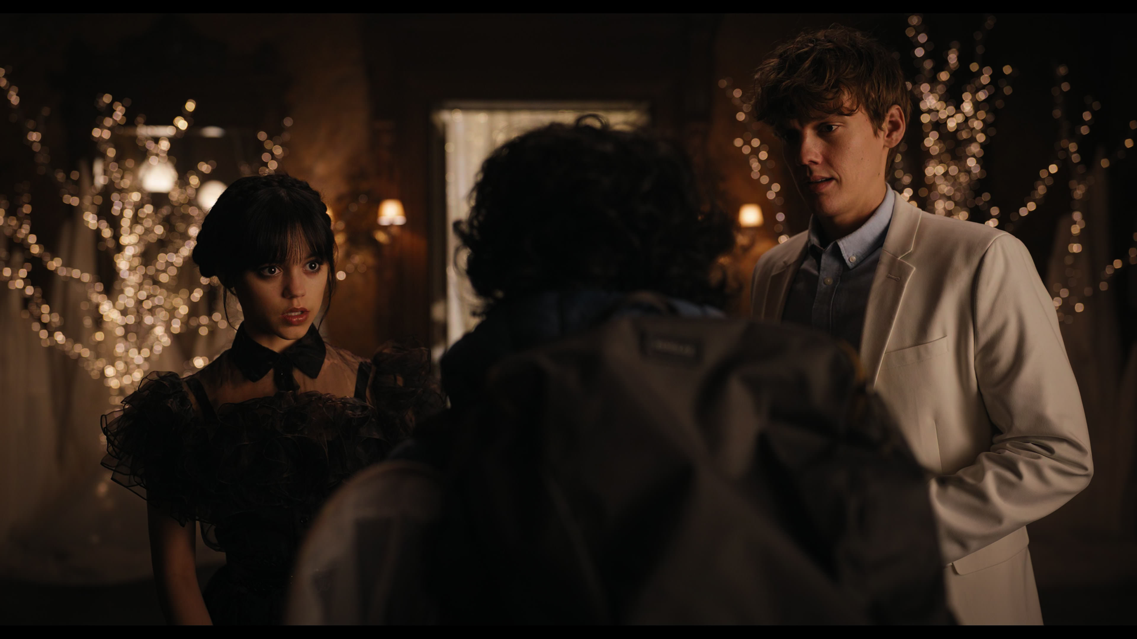 Wednesday S01E04 “Woe What a Night” HD screenshot 3971