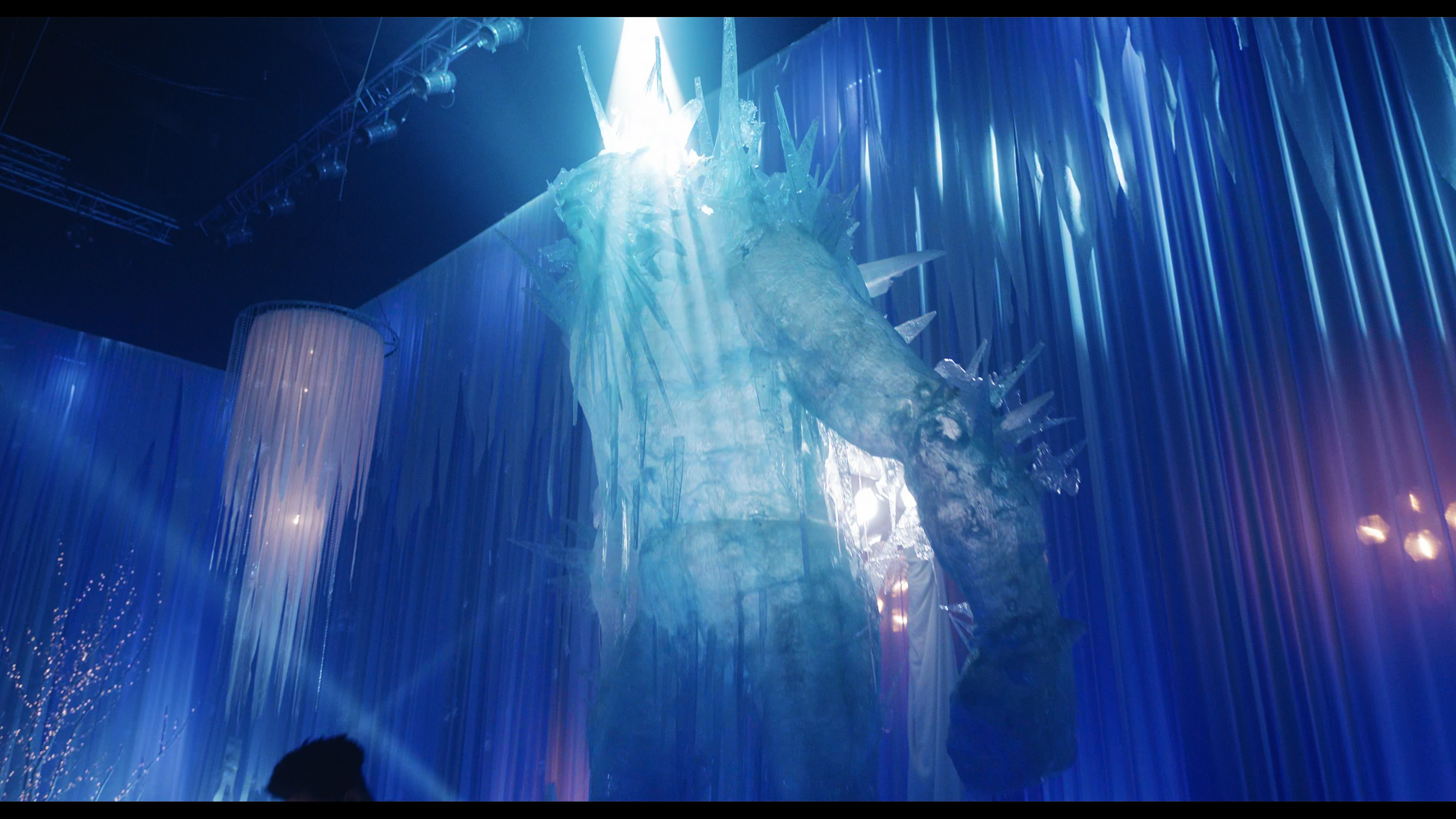 Wednesday S01E04 “Woe What a Night” screencap 4044