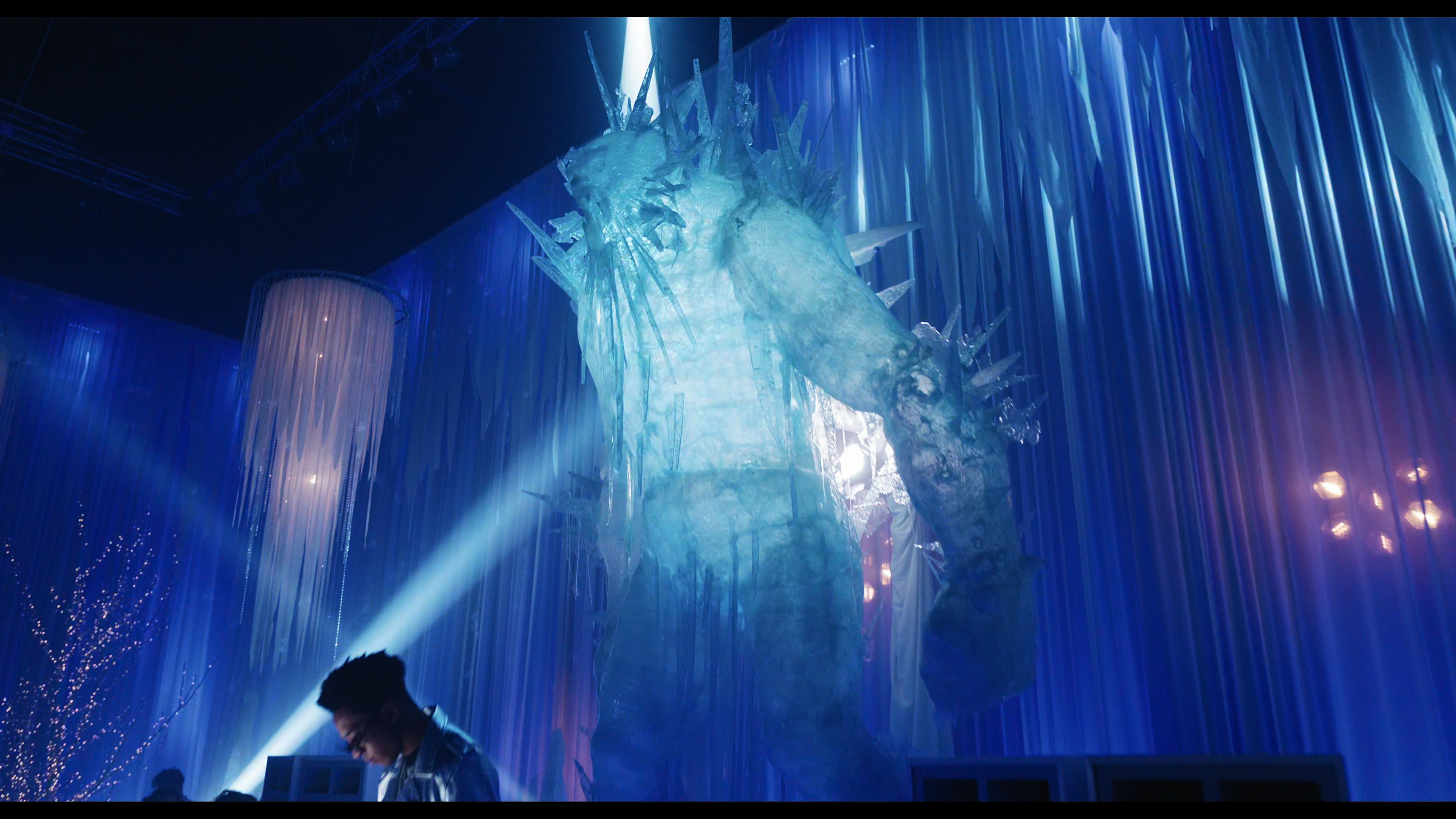 Wednesday S01E04 “Woe What a Night” movie still 4045