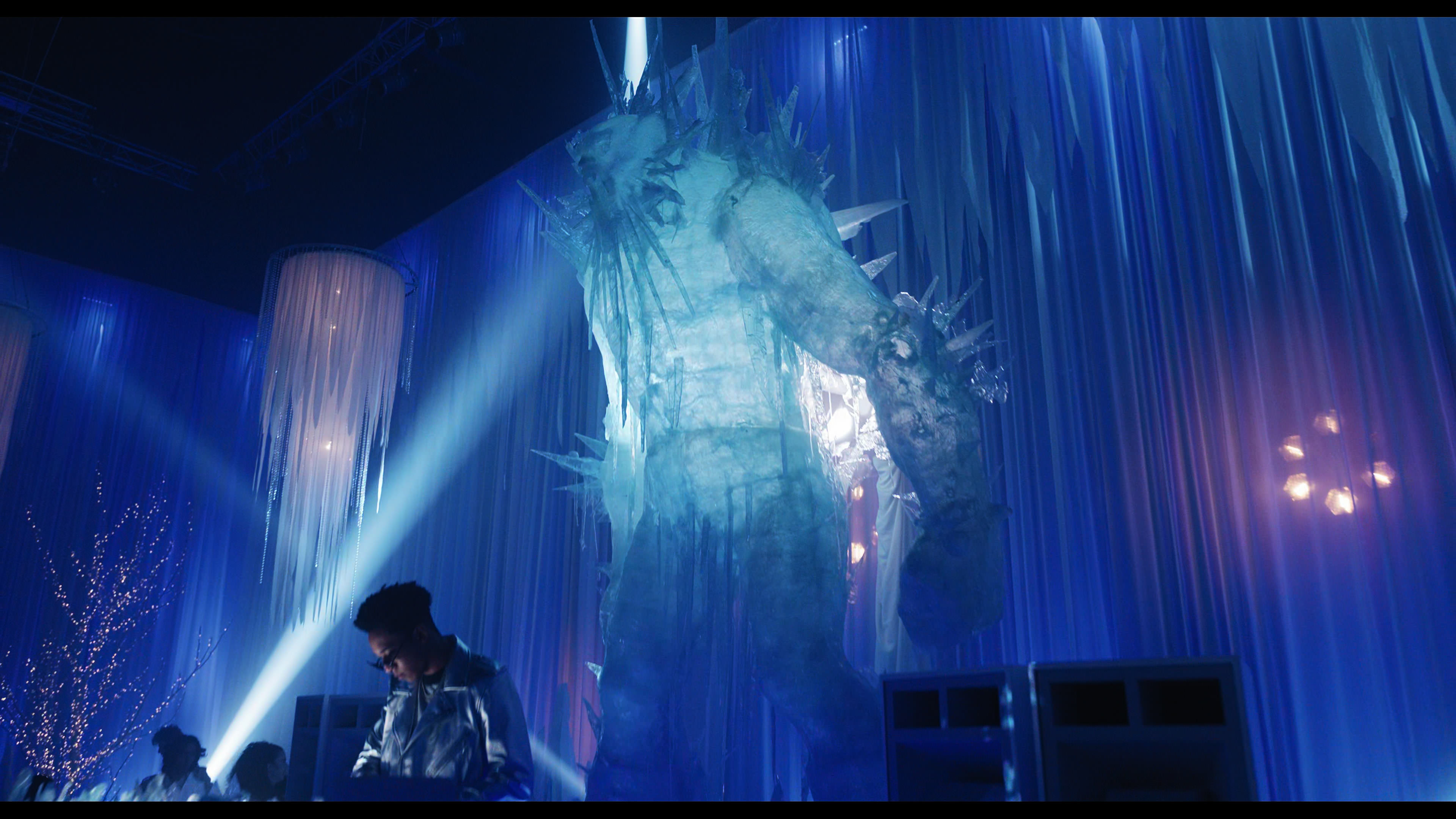Wednesday S01E04 “Woe What a Night” HD screenshot 4046
