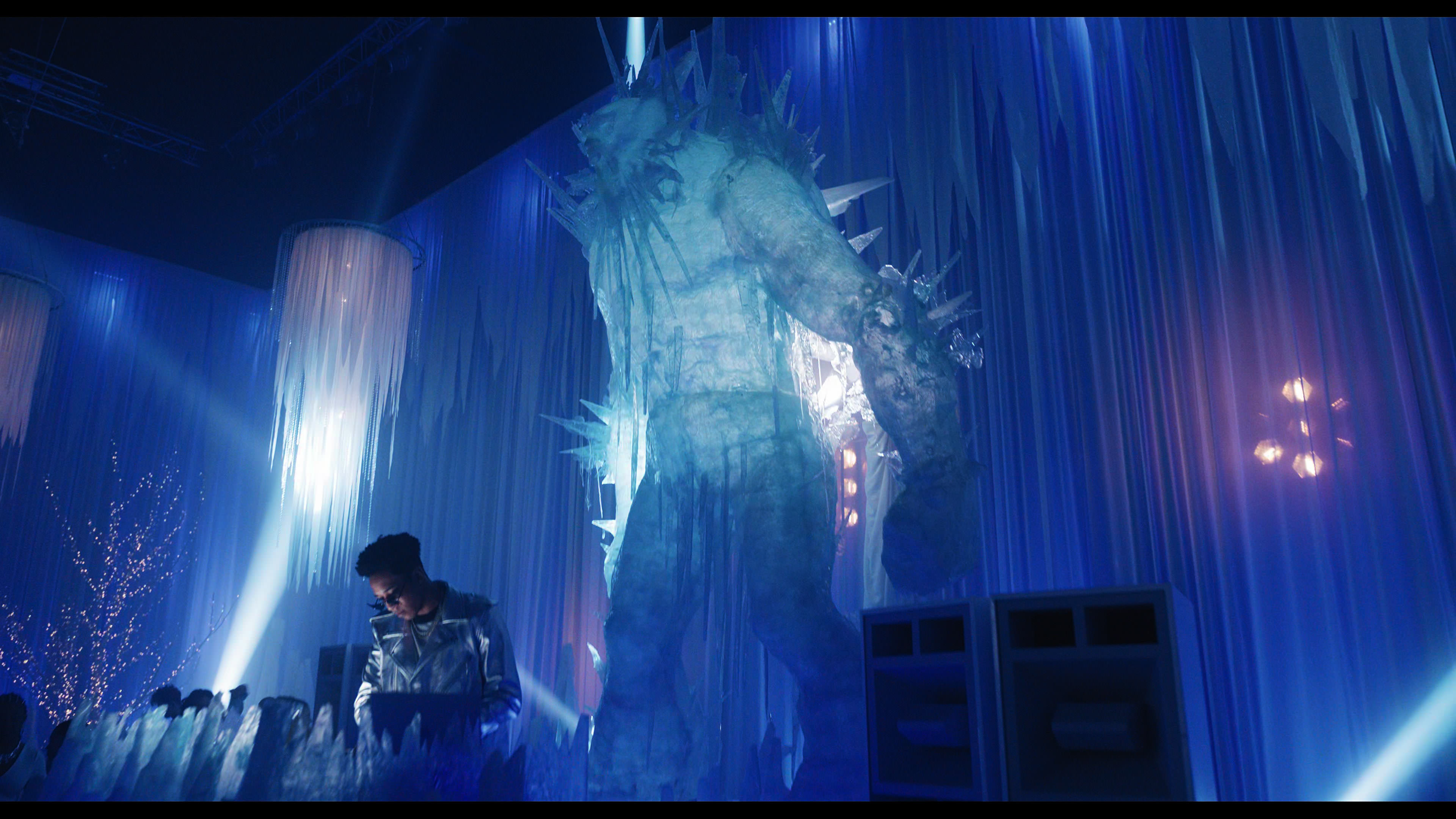 Wednesday S01E04 “Woe What a Night” screencap 4047